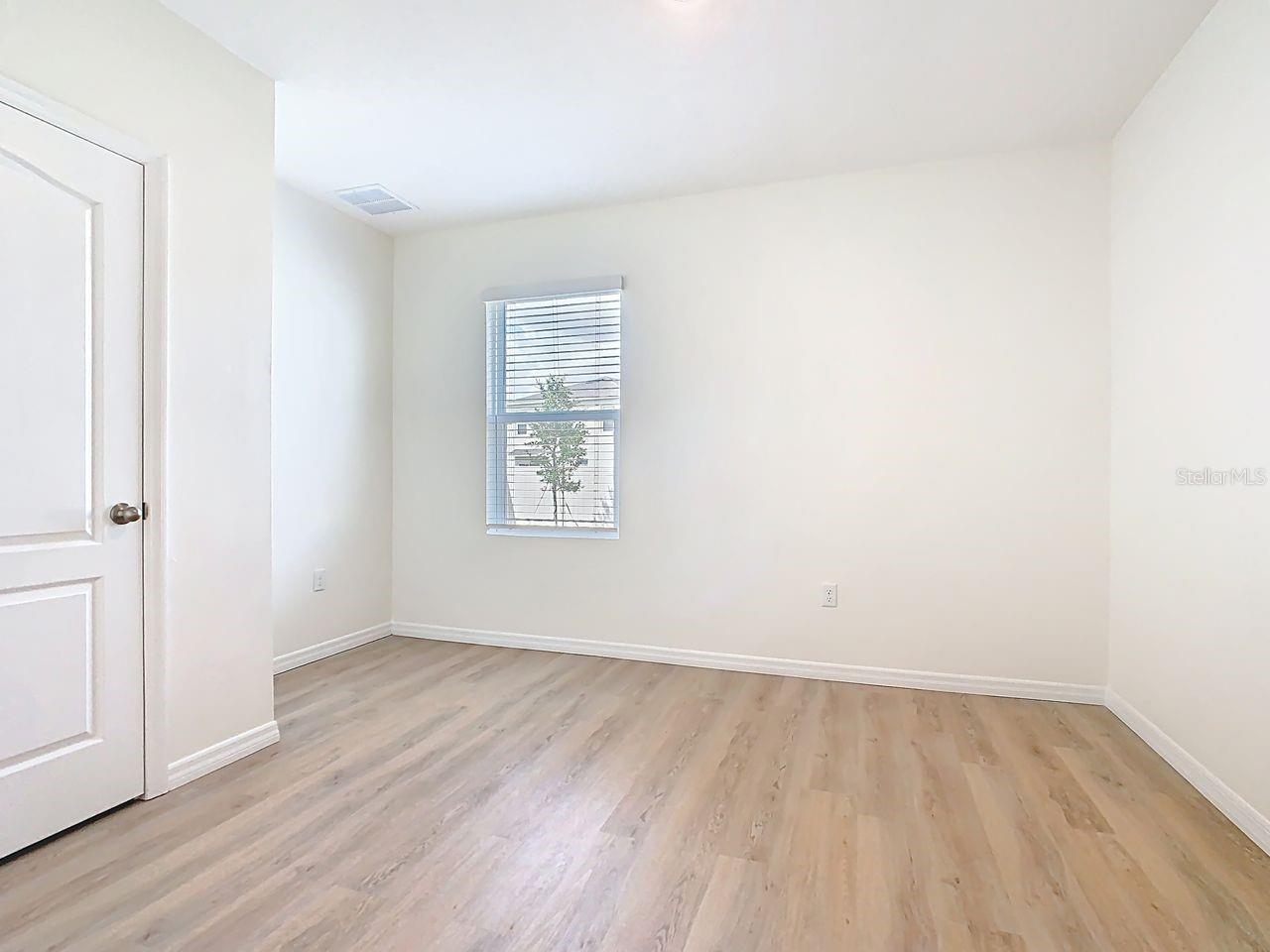 Image 12 of 45 For 1800 Post Oak Drive