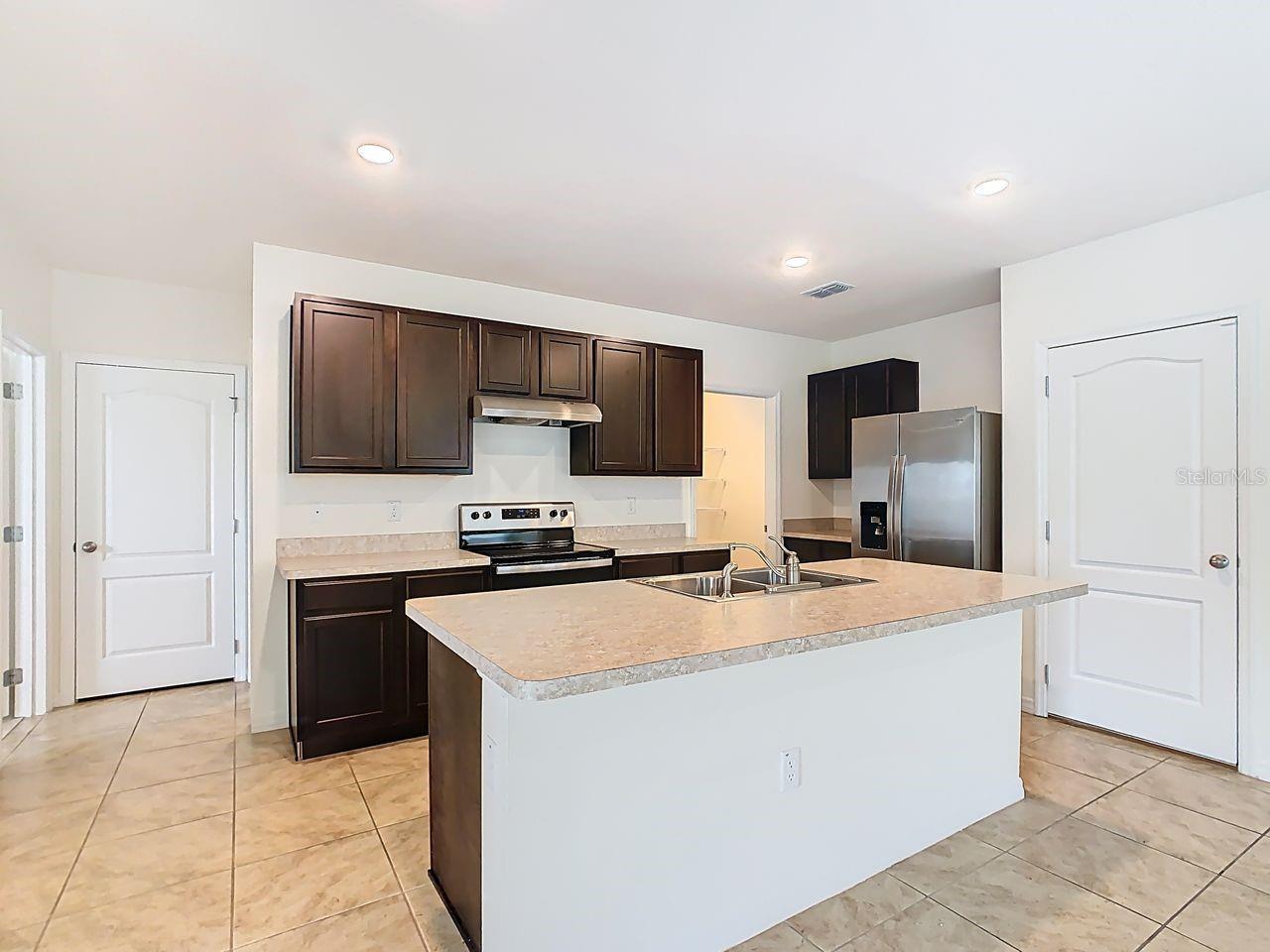 Image 15 of 45 For 1800 Post Oak Drive