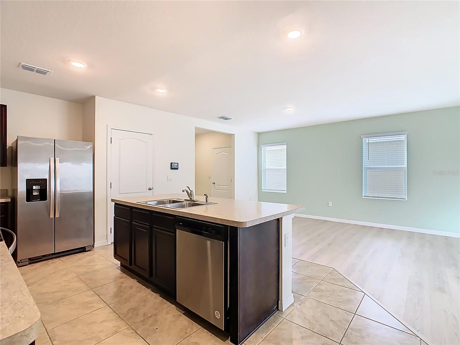 Image 19 of 45 For 1800 Post Oak Drive