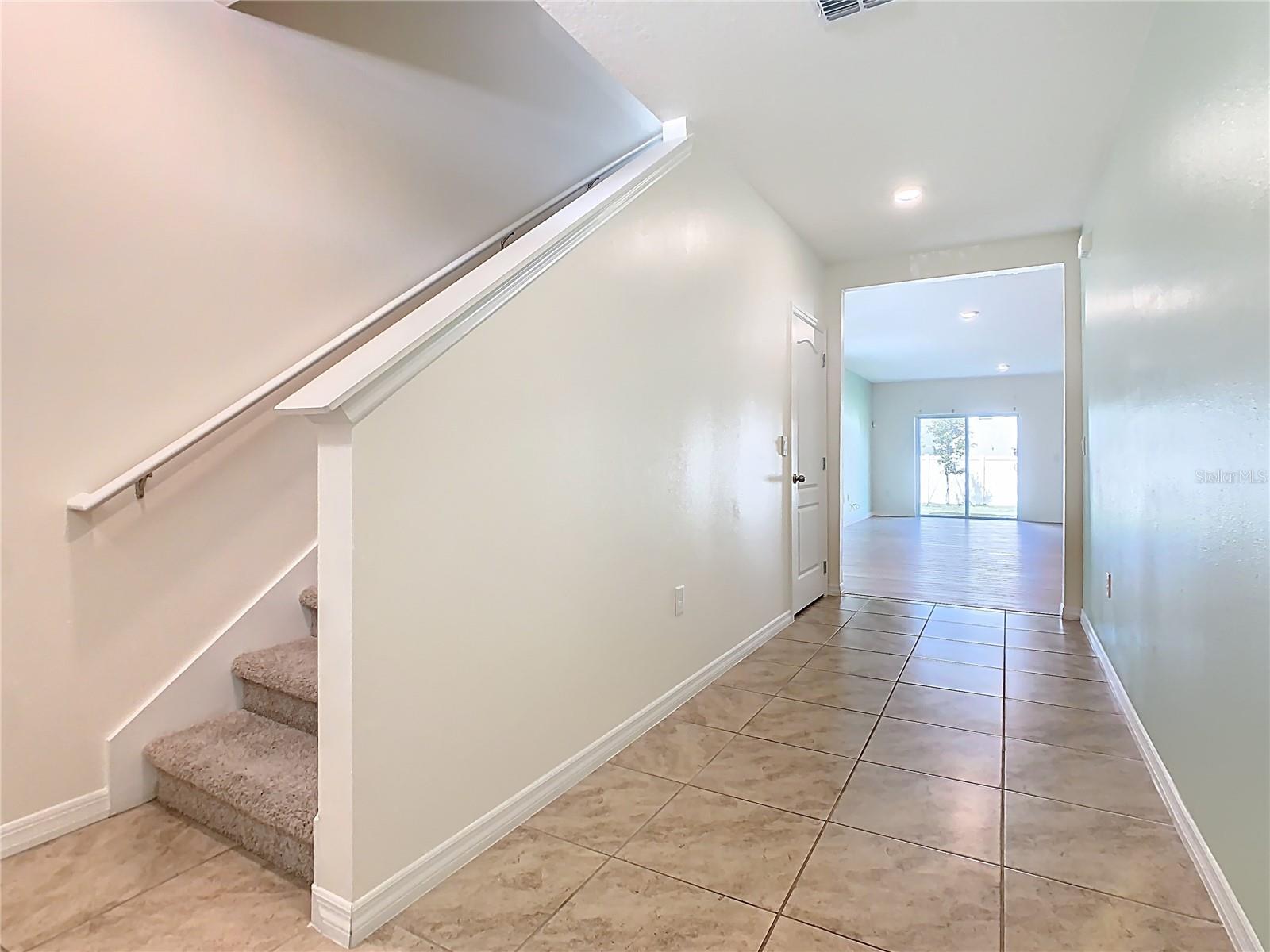 Image 5 of 45 For 1800 Post Oak Drive