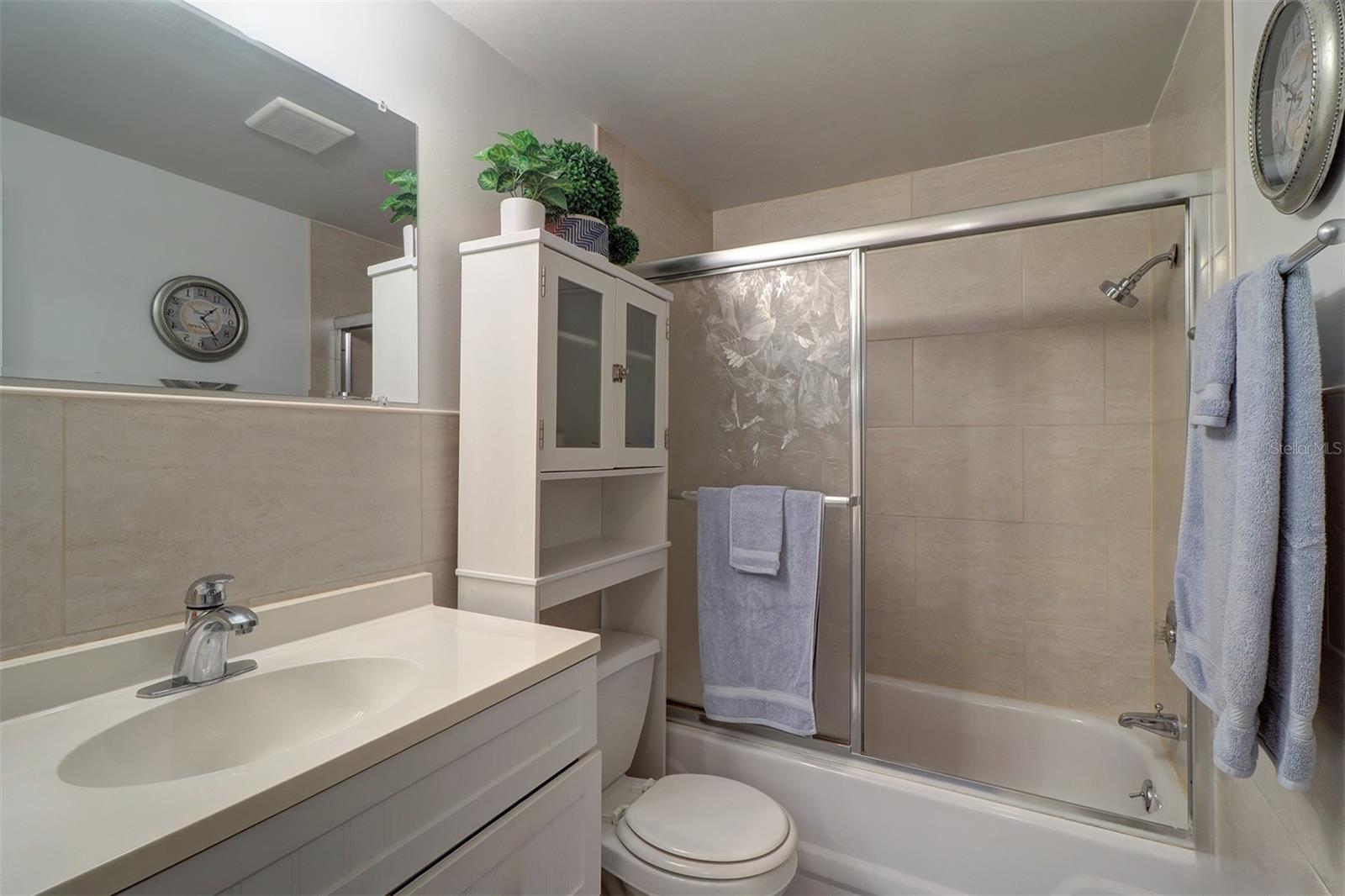 Image 16 of 24 For 5945 21st Street N 6