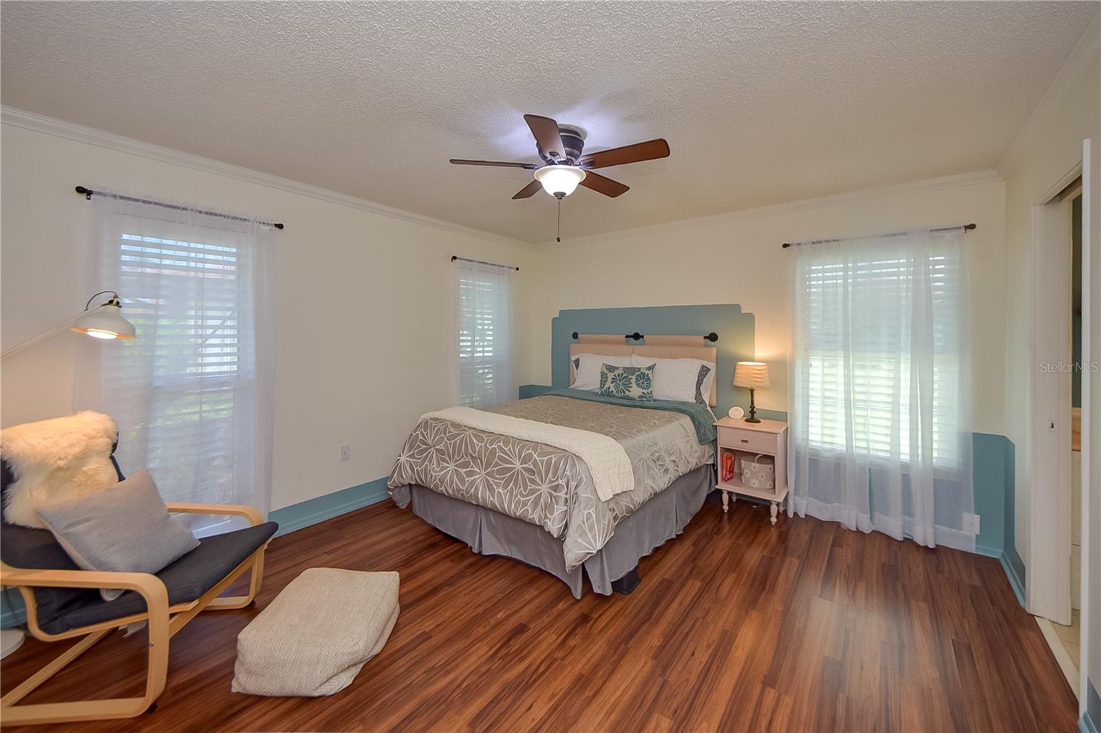 Image 18 of 30 For 3001 Vivienda Boulevard