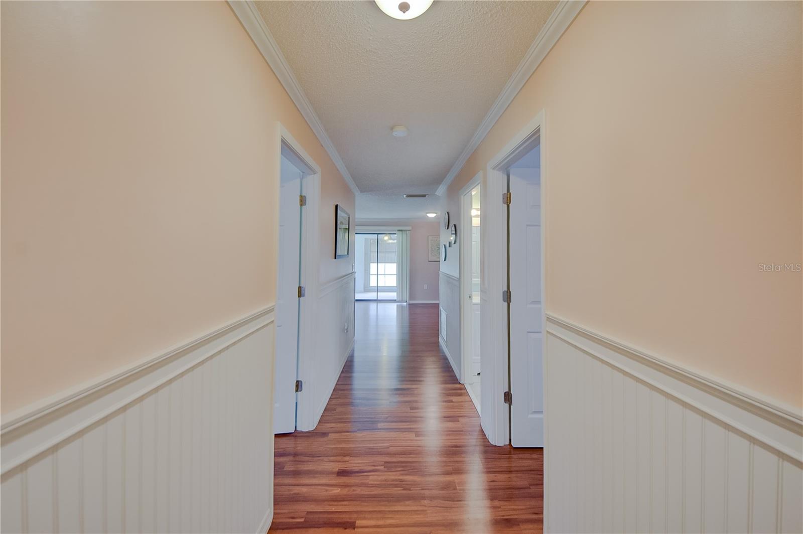 Image 5 of 30 For 3001 Vivienda Boulevard