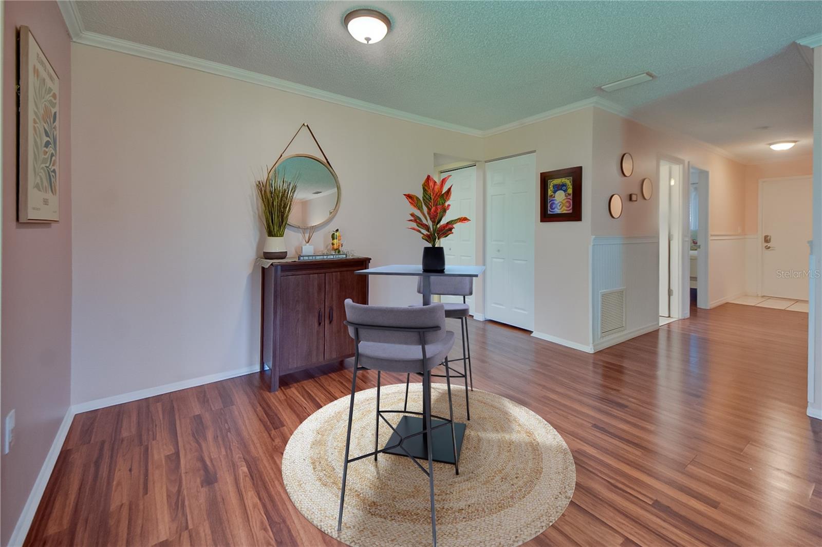 Image 9 of 30 For 3001 Vivienda Boulevard