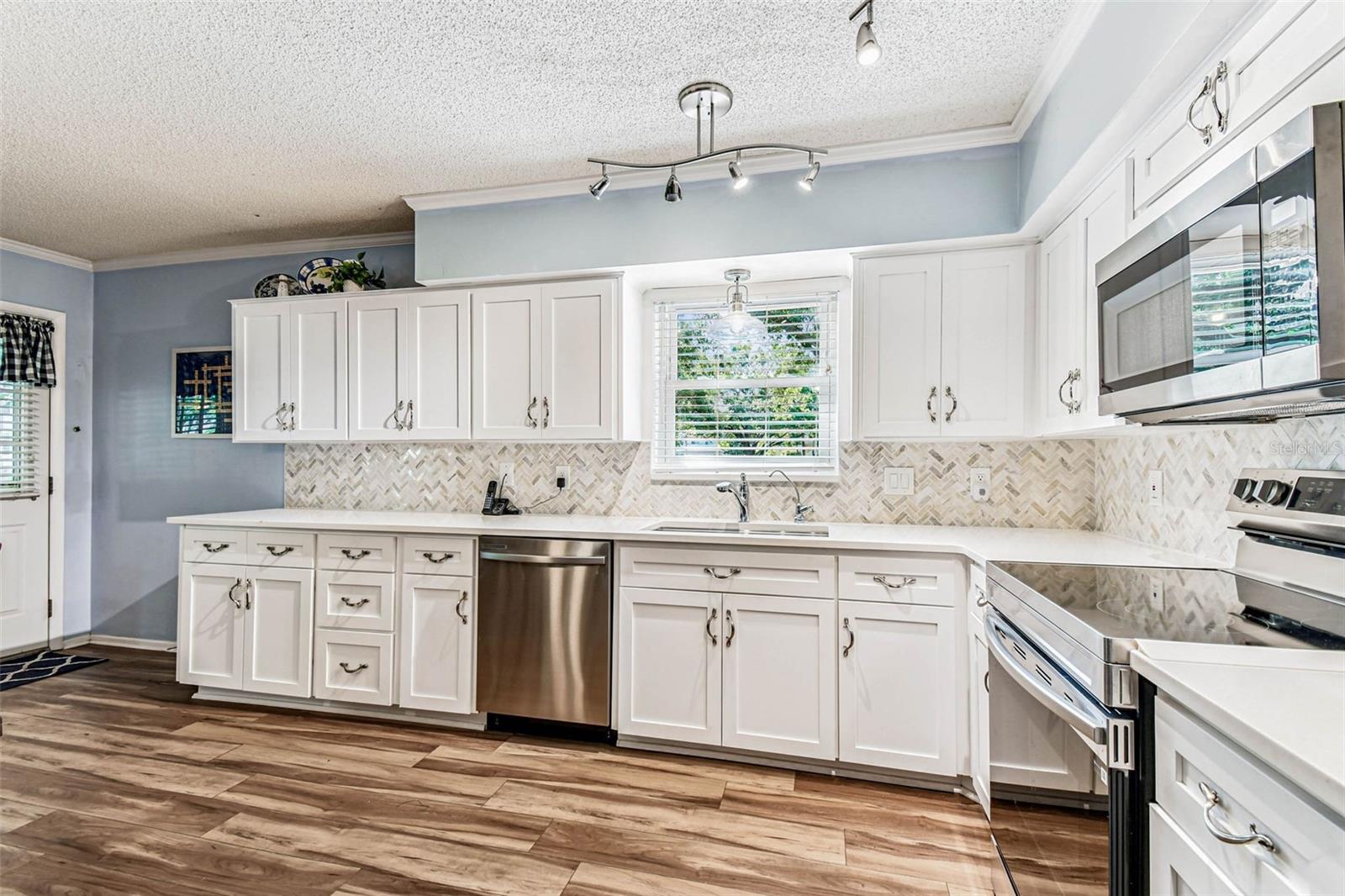 Image 14 of 53 For 2222 Norwegian Drive 18