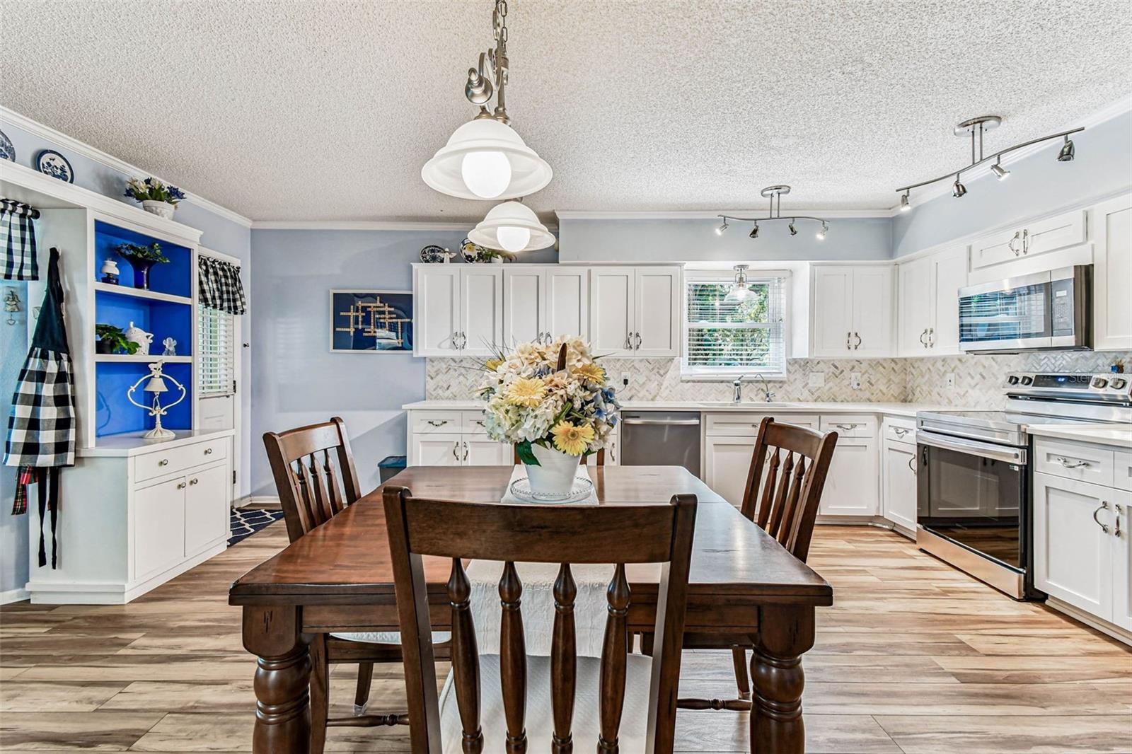 Image 17 of 53 For 2222 Norwegian Drive 18