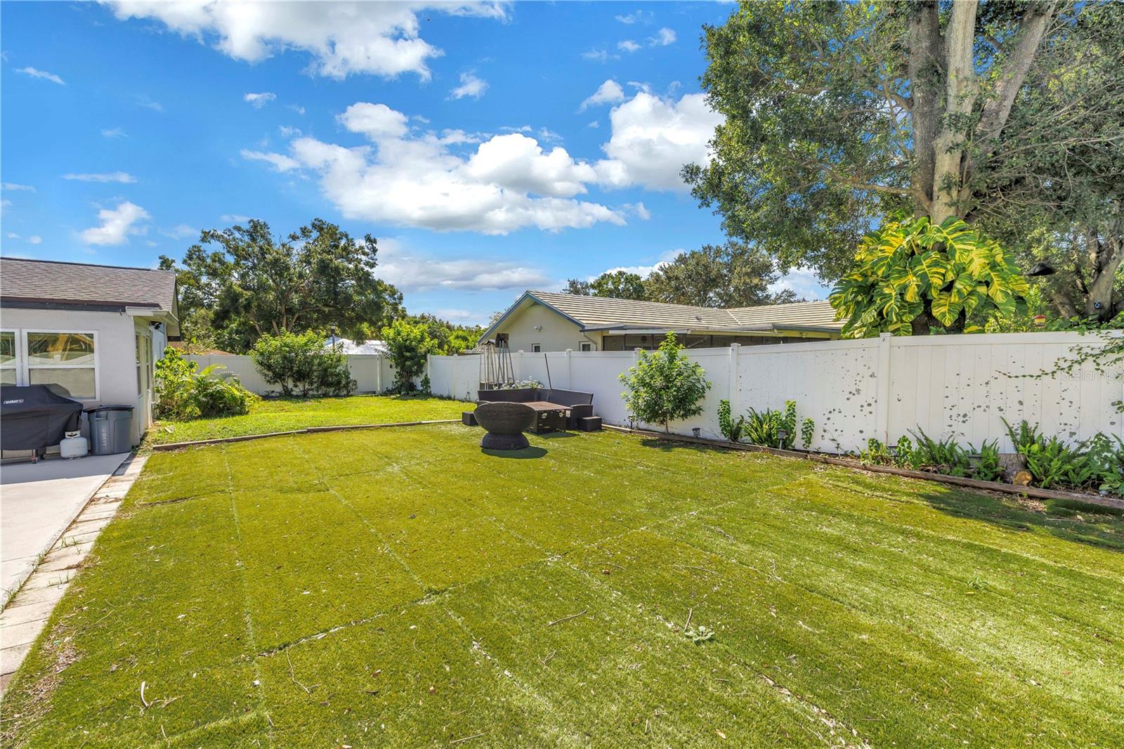 Image 40 of 48 For 10560 95th Street