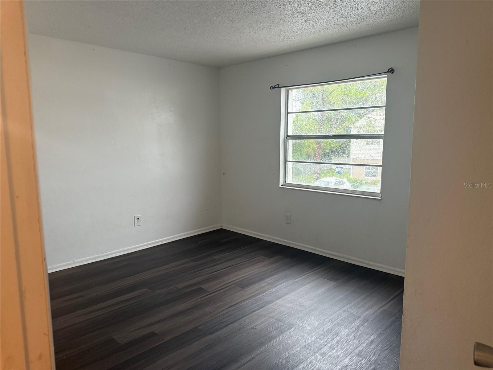 Image 8 of 10 For 7210 Manhattan Avenue 1724