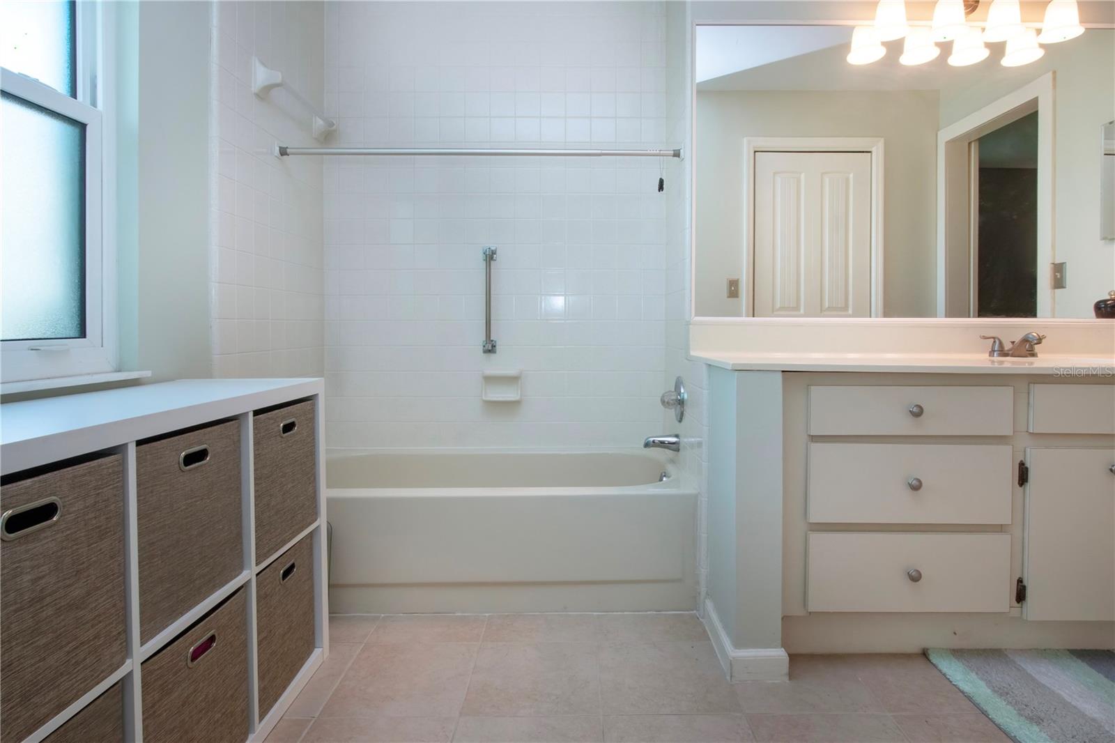 Image 35 of 77 For 1527 Fort Duquesna Drive