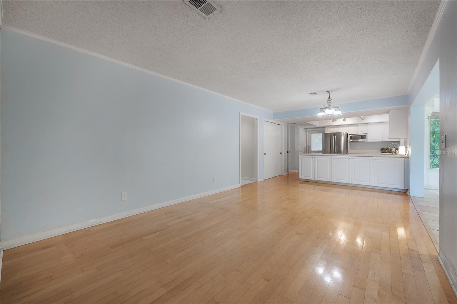 Image 11 of 63 For 13313 Golf Crest Circle