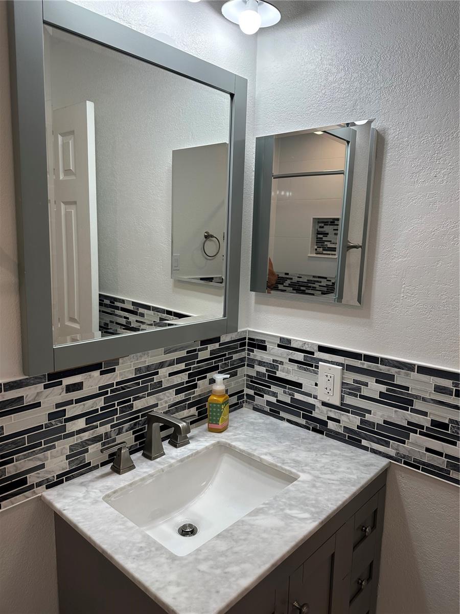 Image 17 of 28 For 5920 18th Street N 16