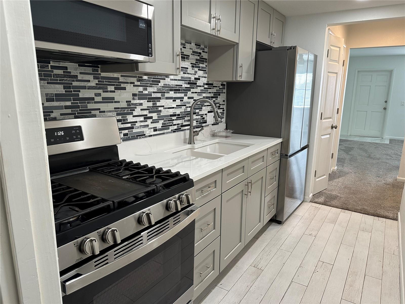 Image 7 of 28 For 5920 18th Street N 16