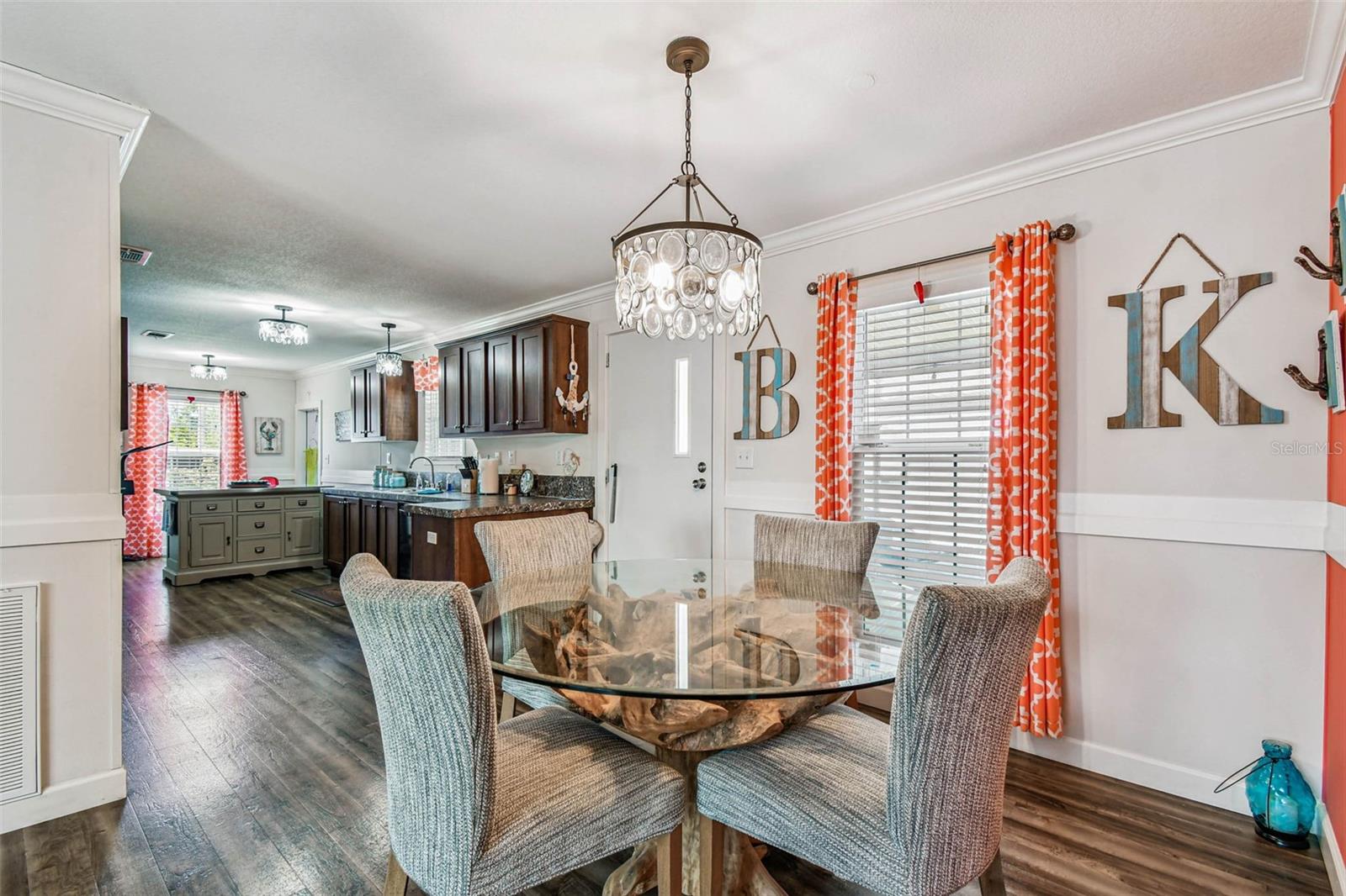 Image 10 of 73 For 12651 Seminole Boulevard 35