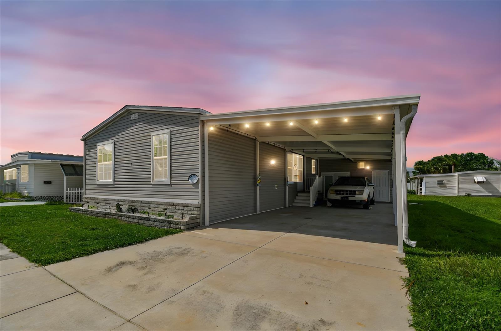 Image 2 of 73 For 12651 Seminole Boulevard 35