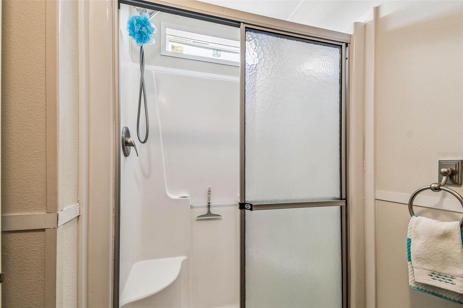 Image 31 of 73 For 12651 Seminole Boulevard 35