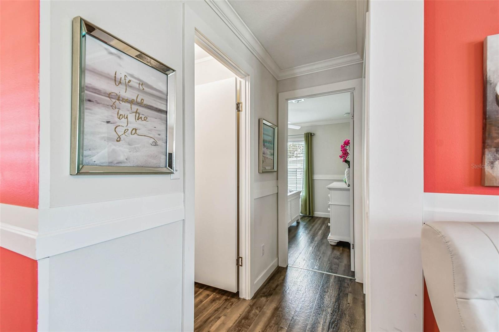 Image 34 of 73 For 12651 Seminole Boulevard 35