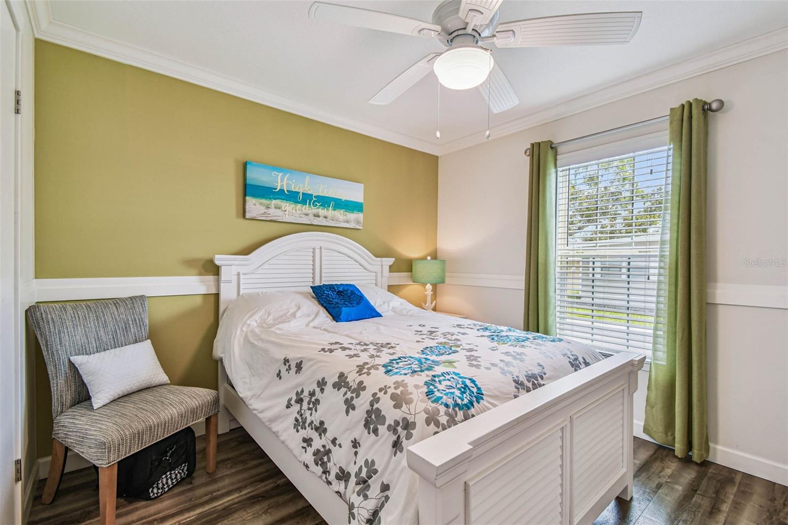 Image 37 of 73 For 12651 Seminole Boulevard 35