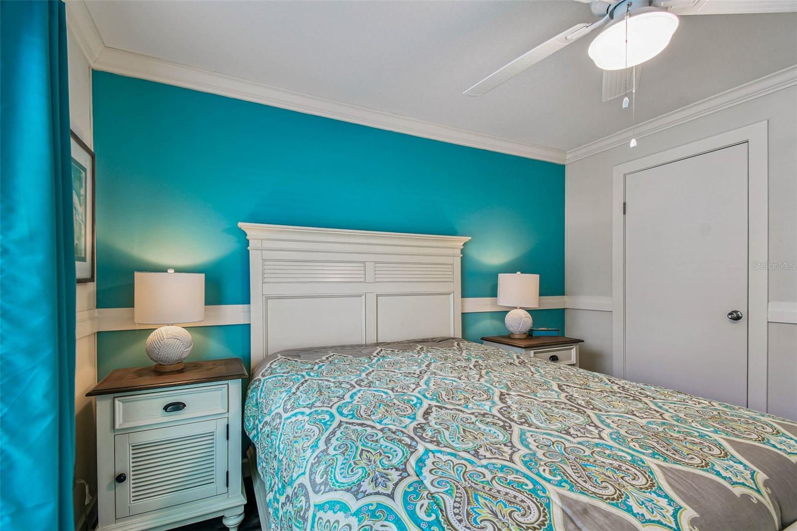 Image 43 of 73 For 12651 Seminole Boulevard 35