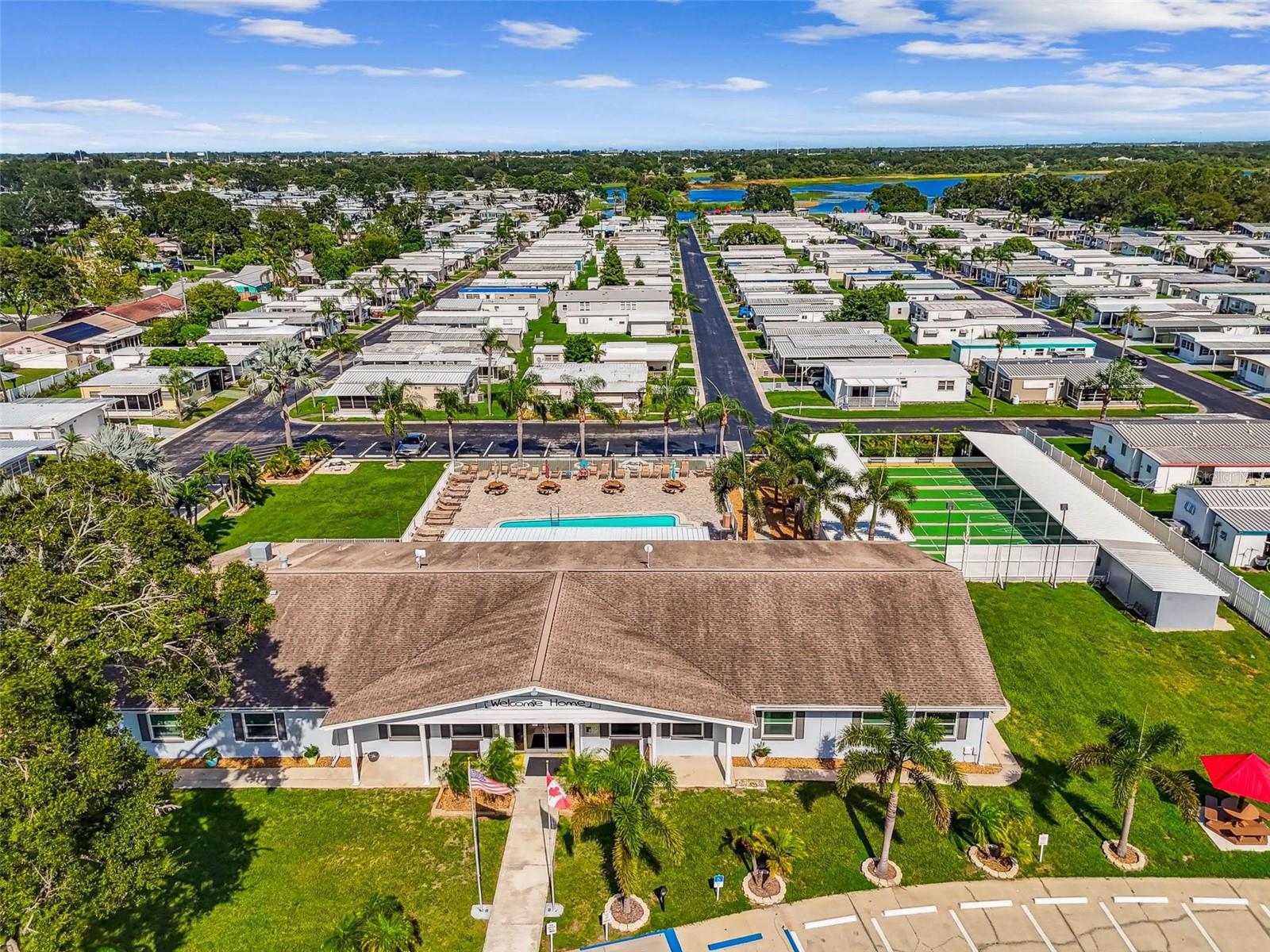 Image 55 of 73 For 12651 Seminole Boulevard 35