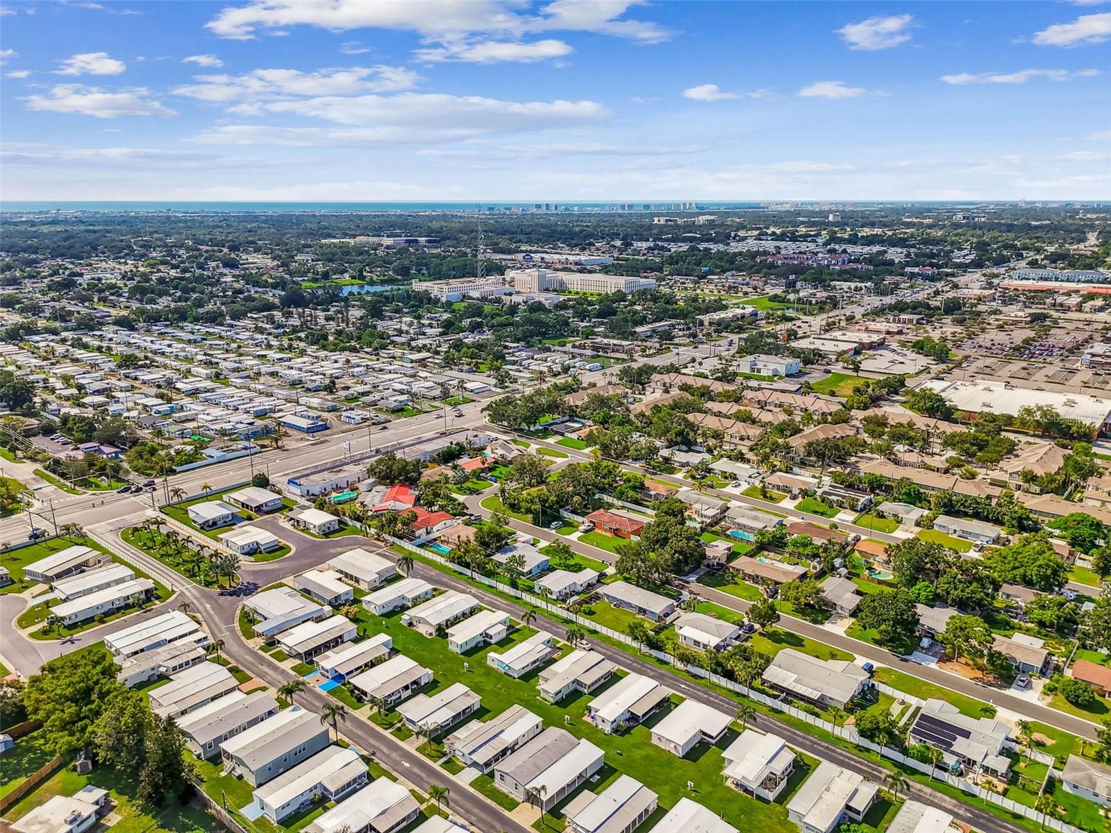 Image 63 of 73 For 12651 Seminole Boulevard 35