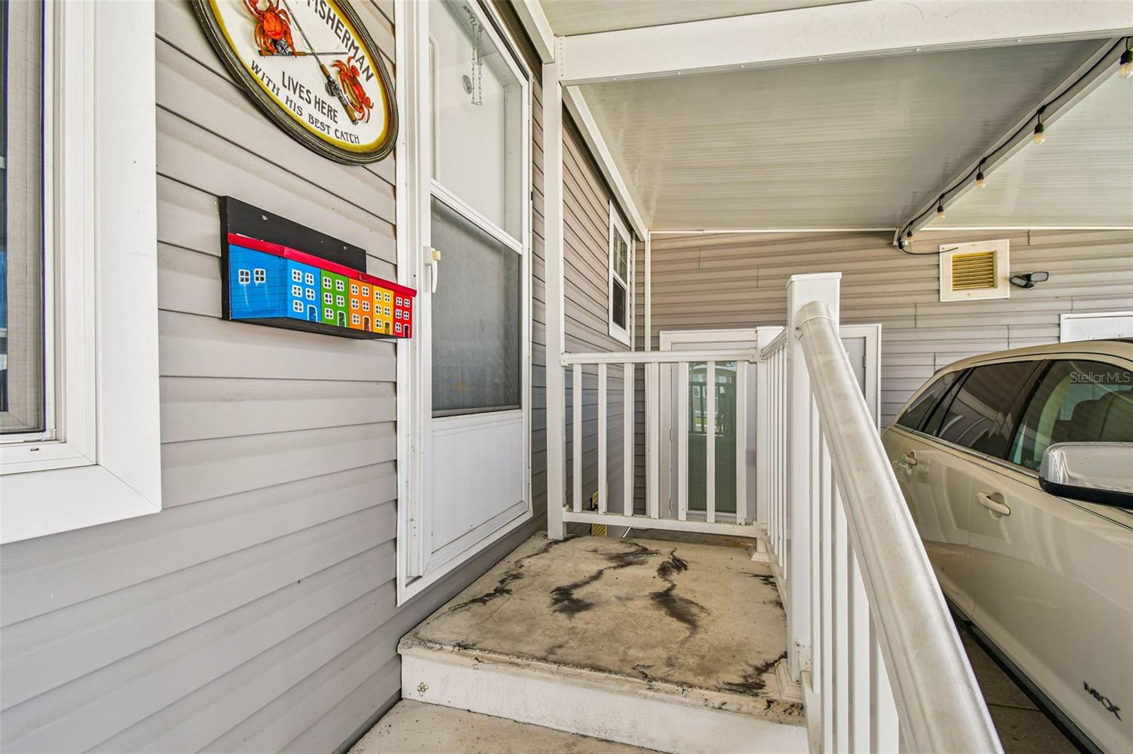 Image 7 of 73 For 12651 Seminole Boulevard 35