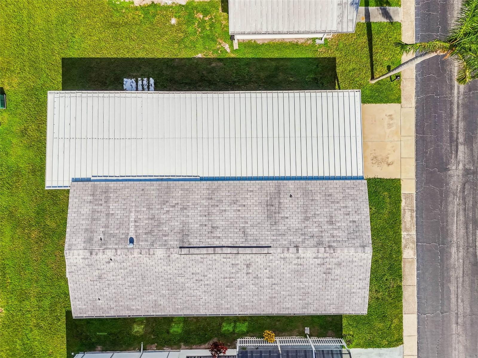 Image 70 of 73 For 12651 Seminole Boulevard 35