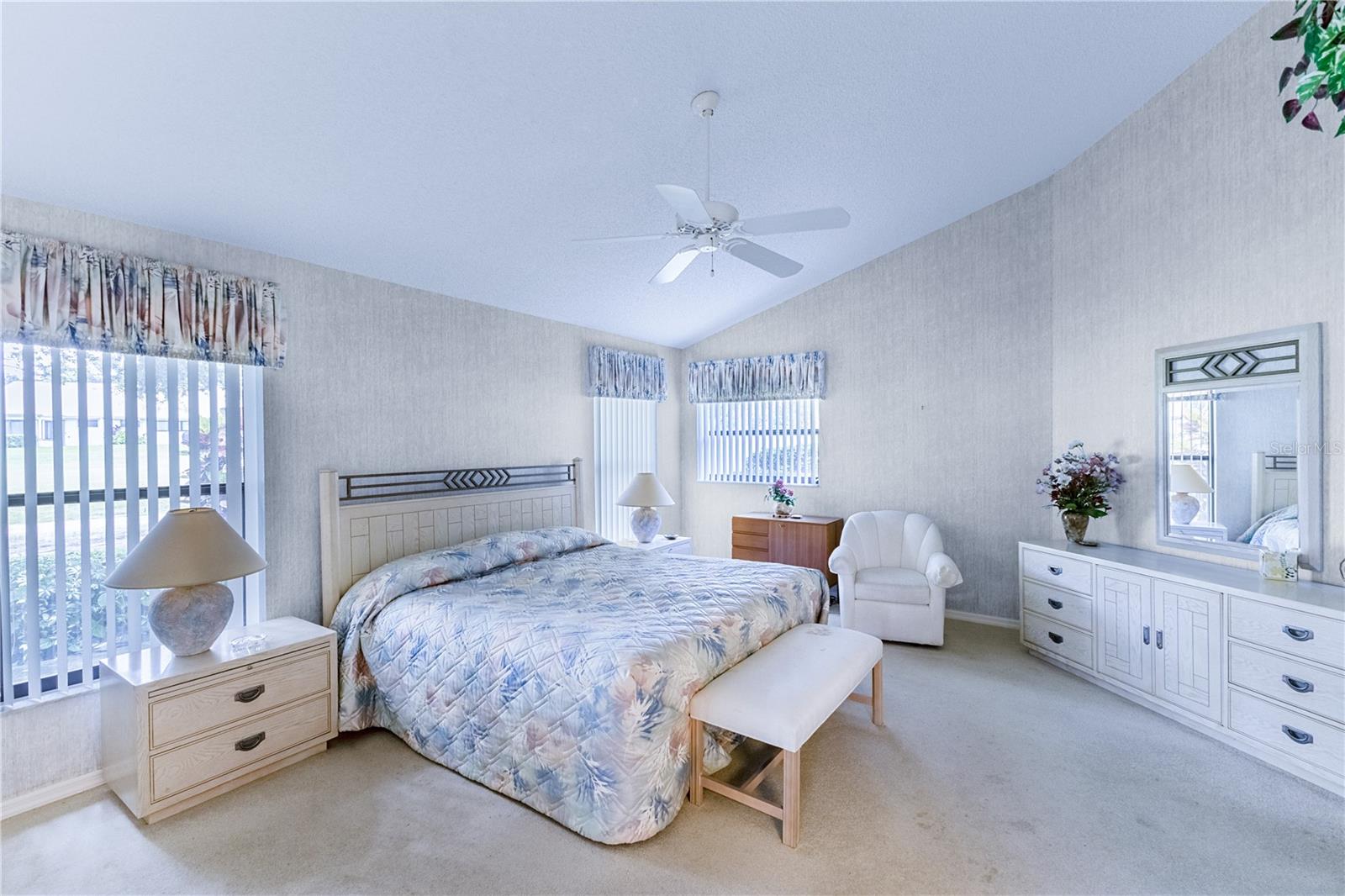 Image 12 of 43 For 9204 Turnberry Court 9204