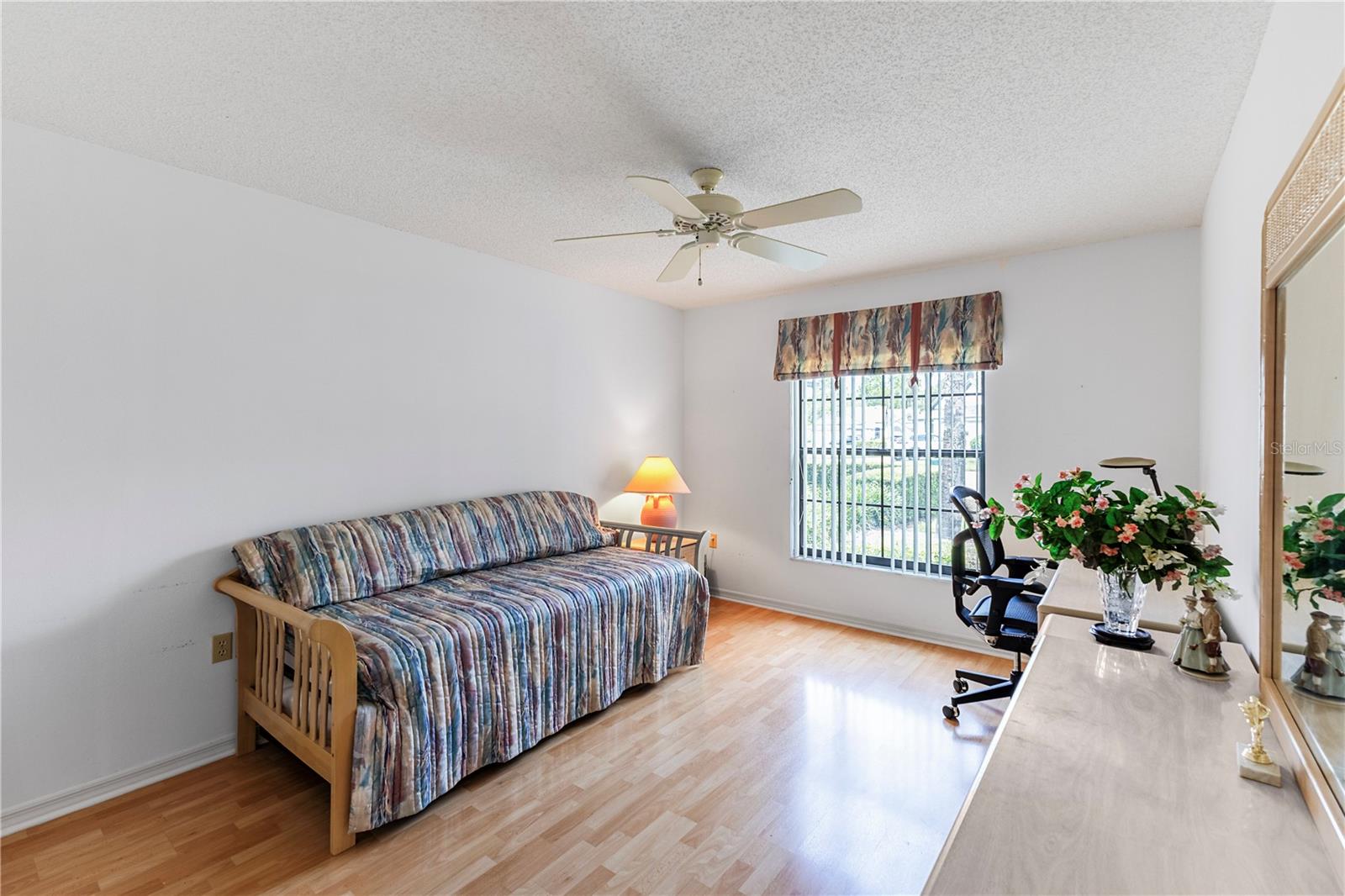 Image 16 of 43 For 9204 Turnberry Court 9204