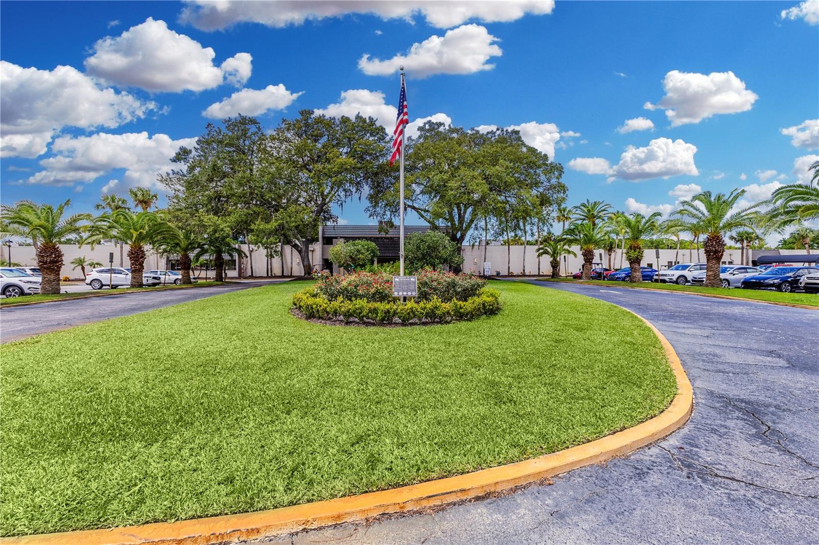 Image 31 of 43 For 9204 Turnberry Court 9204