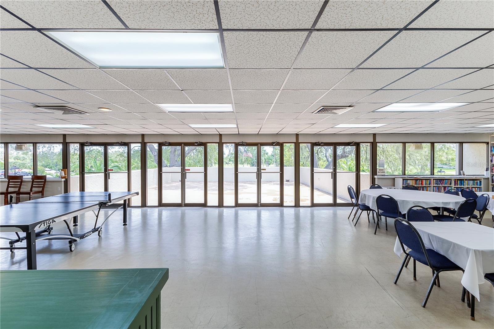 Image 36 of 43 For 9204 Turnberry Court 9204