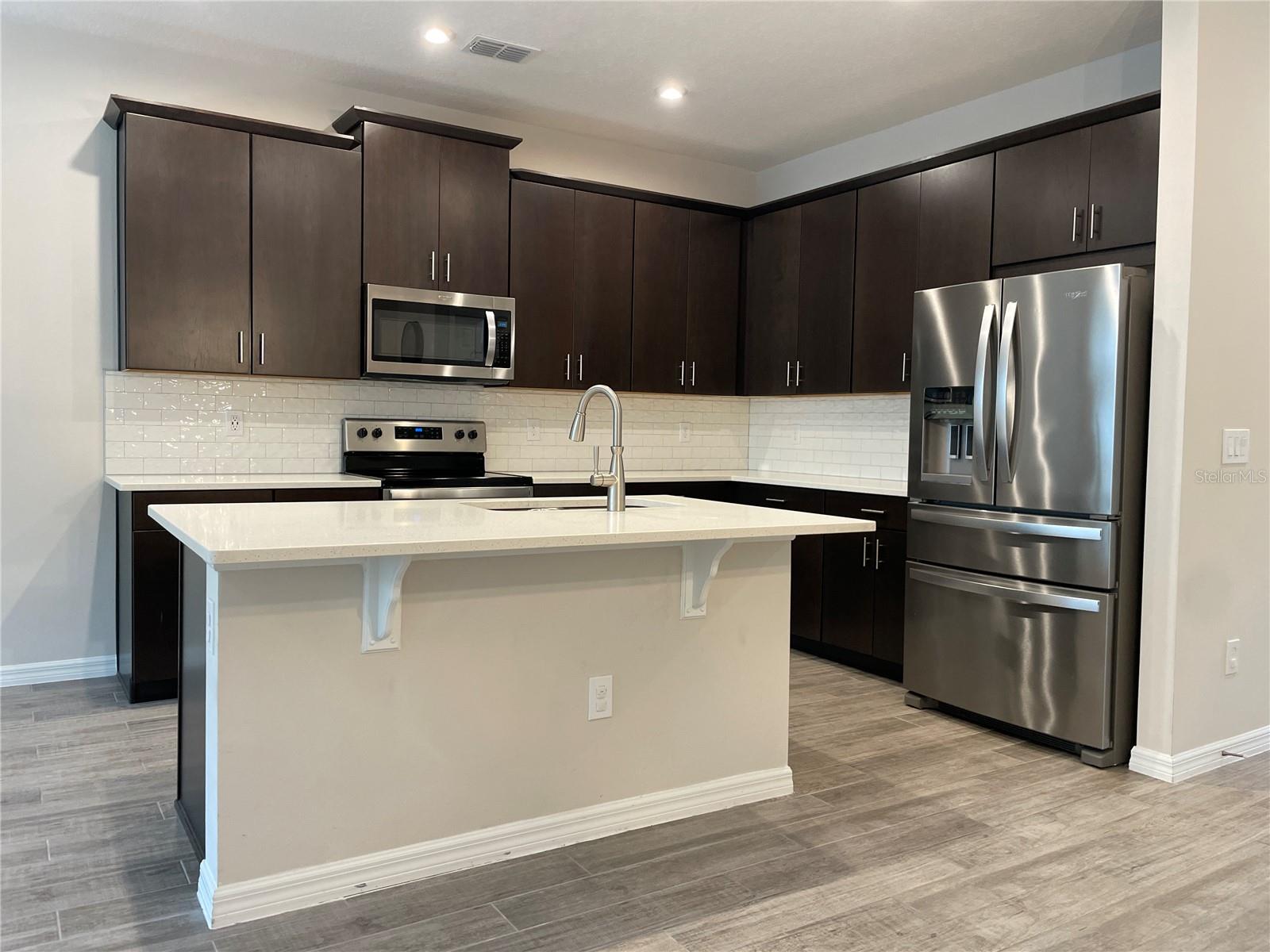 Image 13 of 64 For 8171 Graycliff Avenue