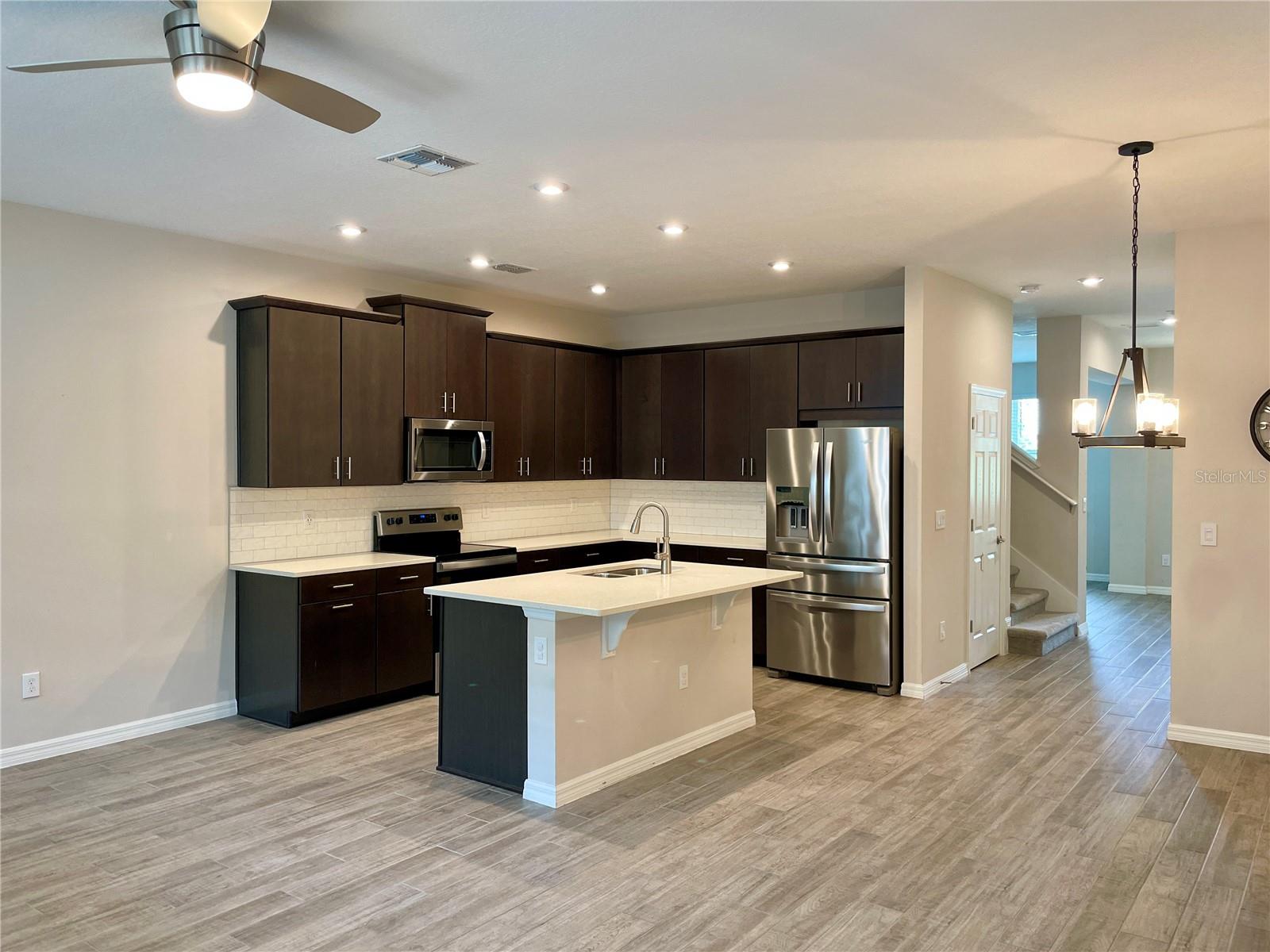 Image 14 of 64 For 8171 Graycliff Avenue