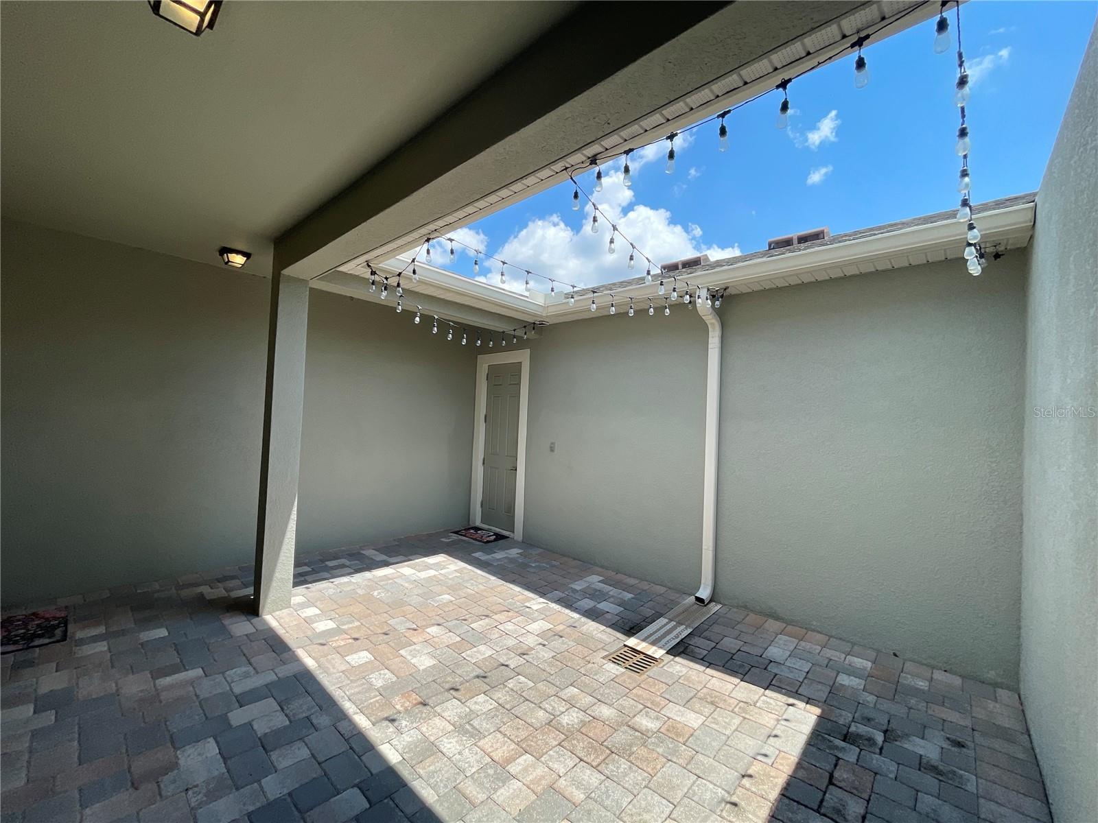 Image 35 of 64 For 8171 Graycliff Avenue