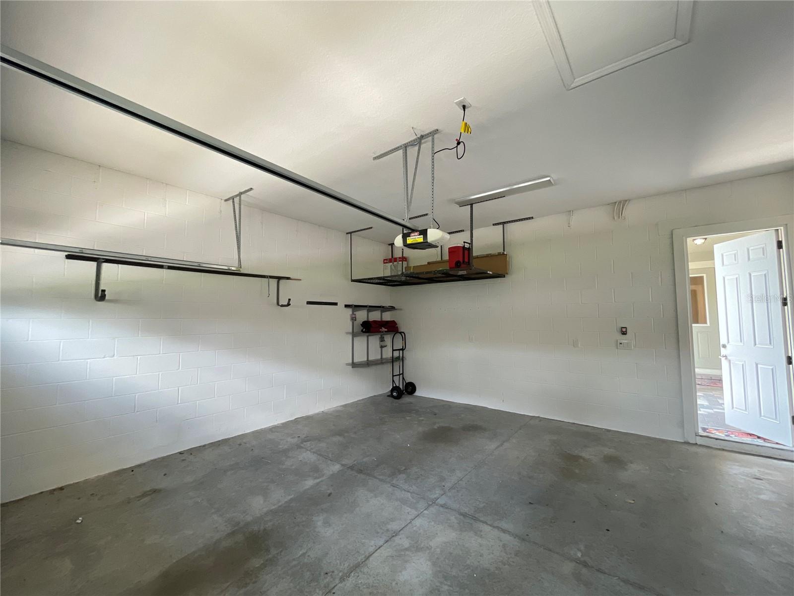 Image 36 of 64 For 8171 Graycliff Avenue