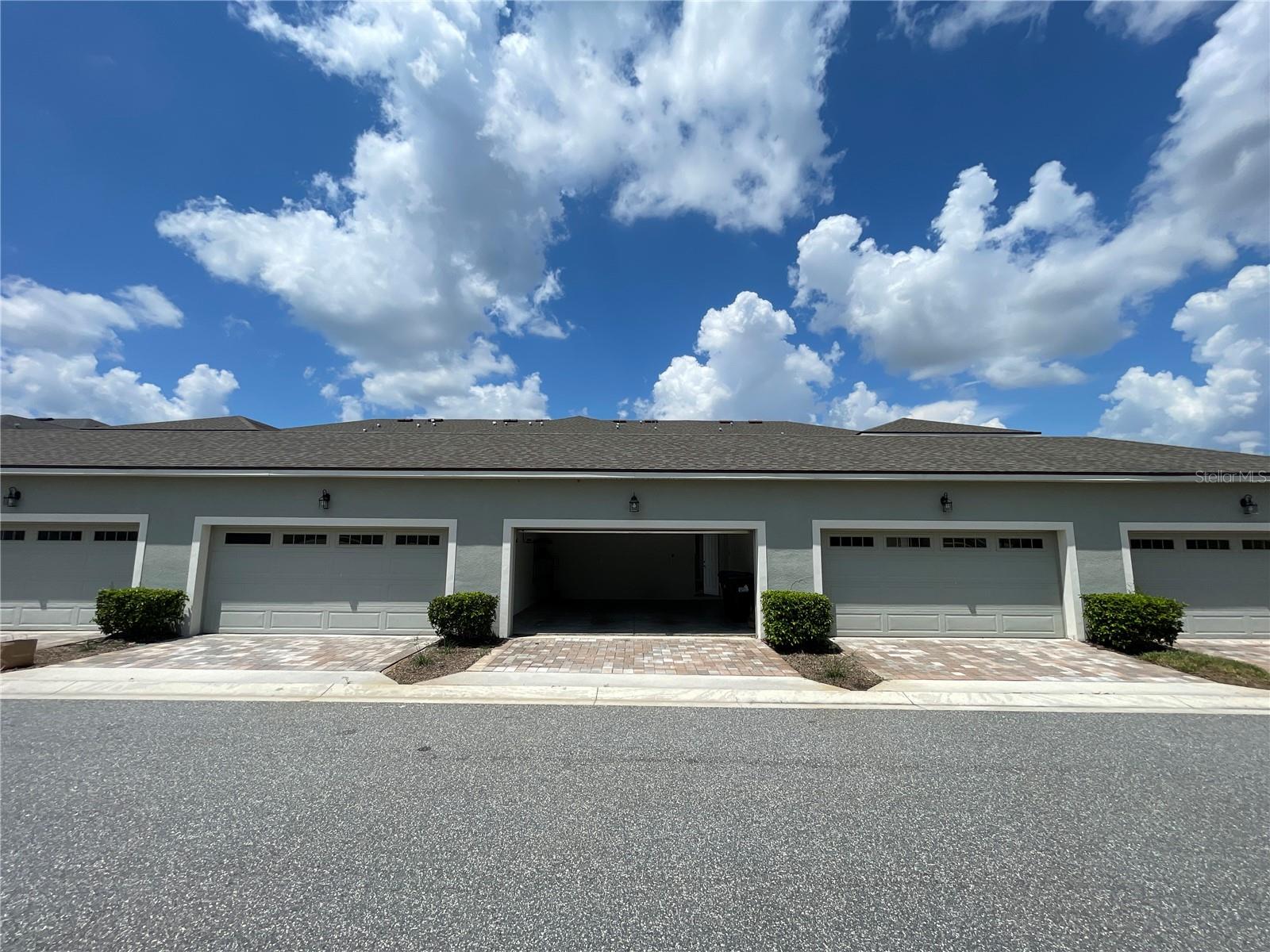 Image 37 of 64 For 8171 Graycliff Avenue
