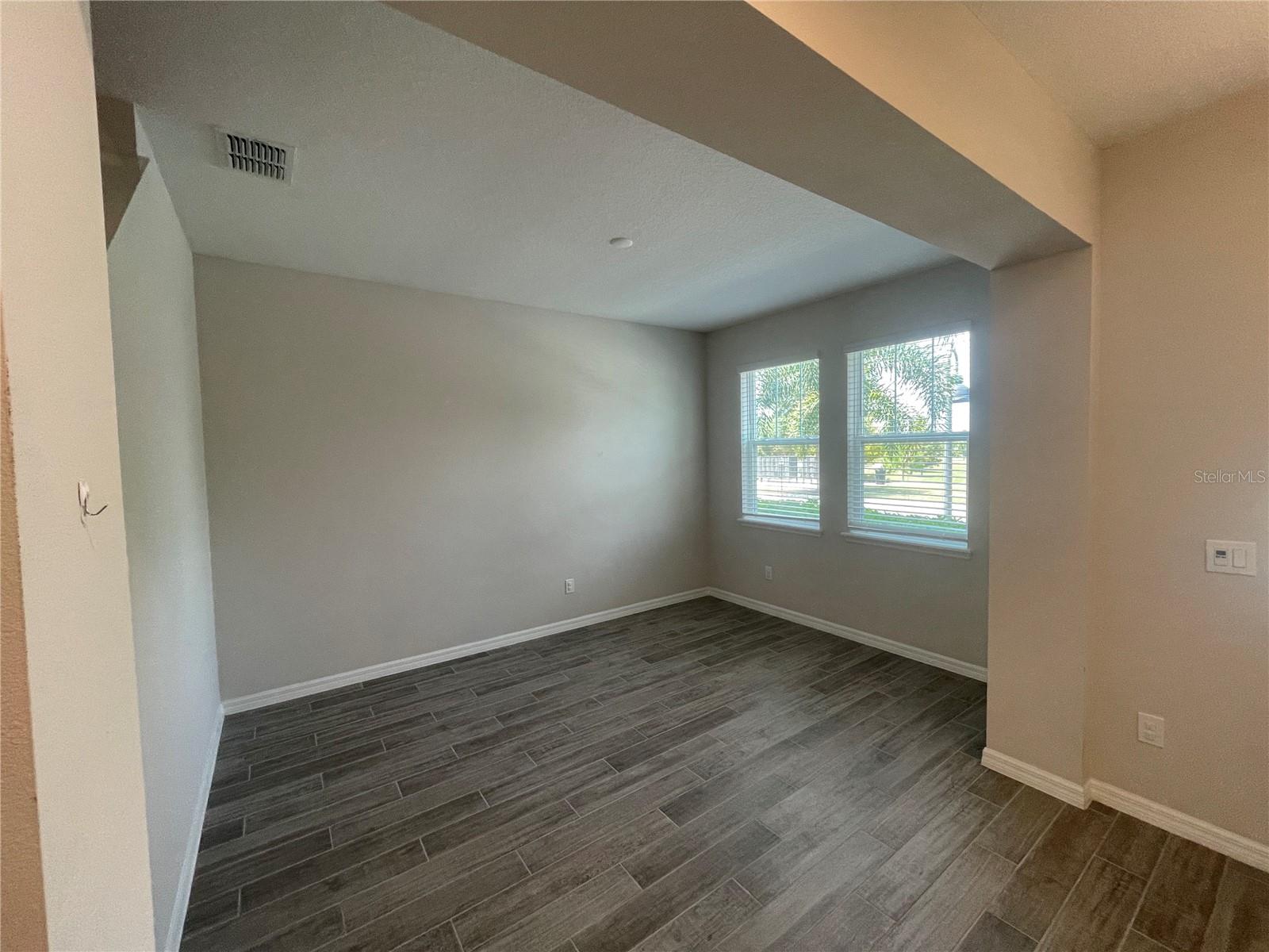 Image 7 of 64 For 8171 Graycliff Avenue
