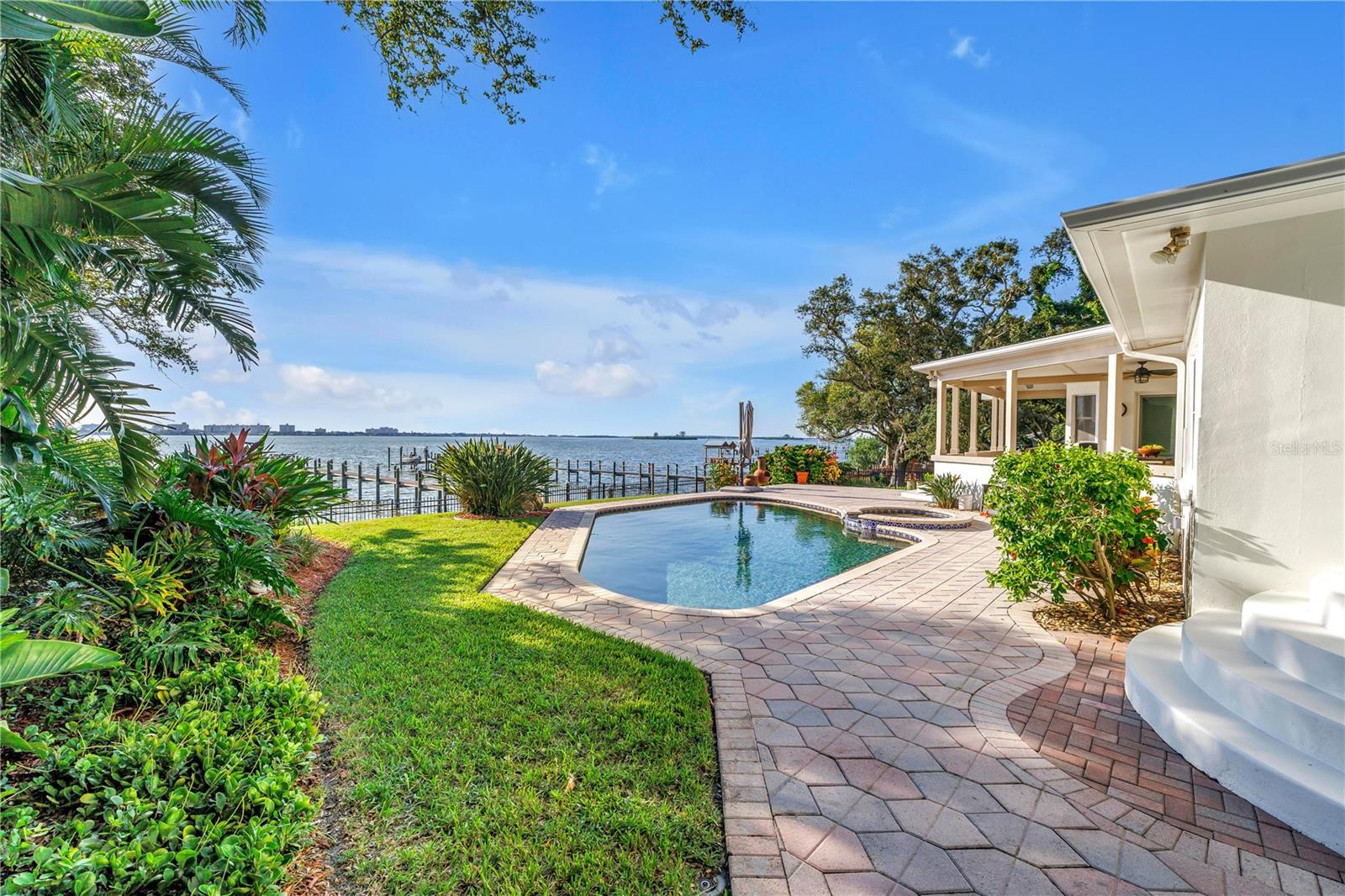 Image 92 of 100 For 1600 Sunset Drive