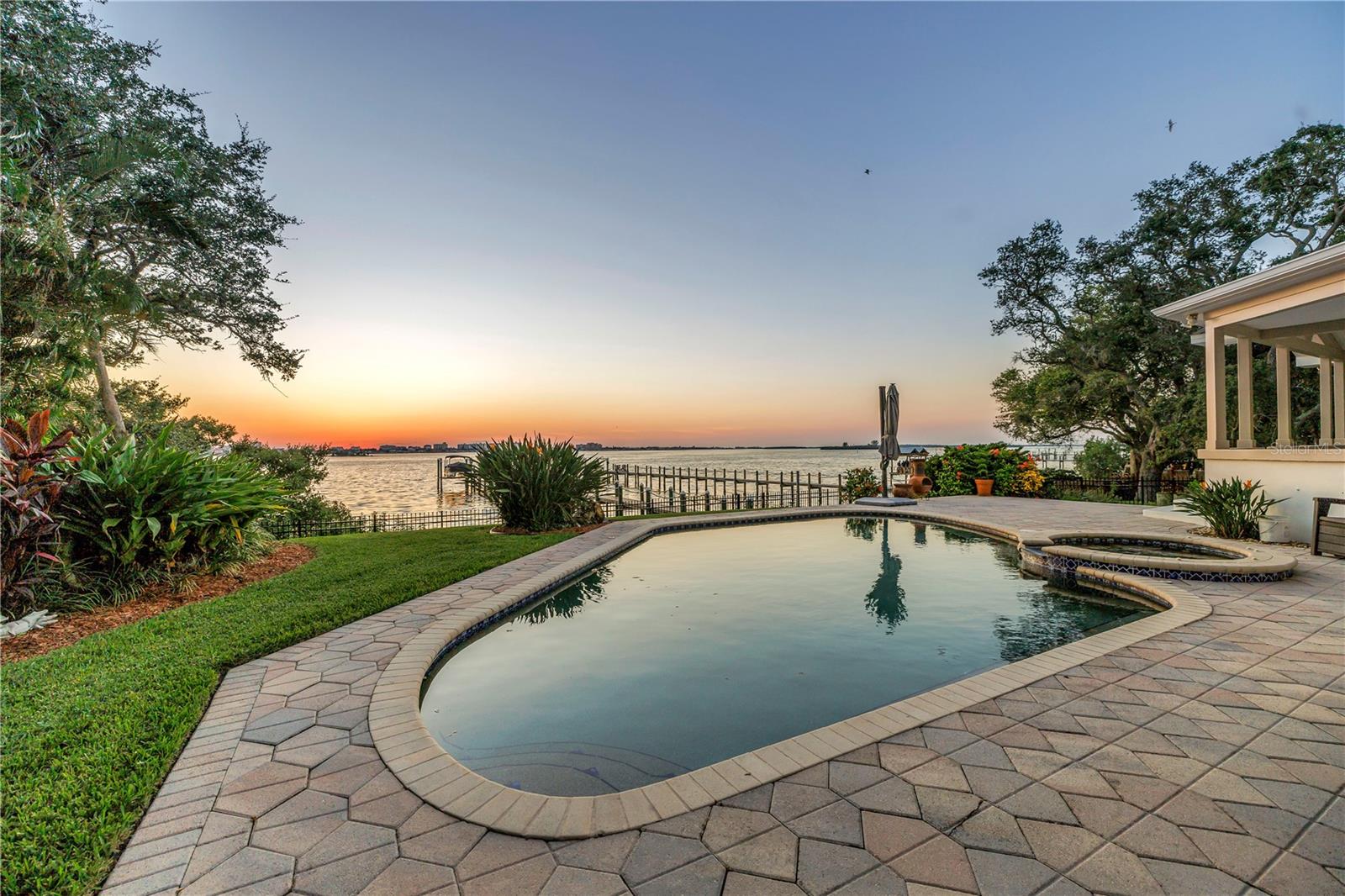 Image 93 of 100 For 1600 Sunset Drive