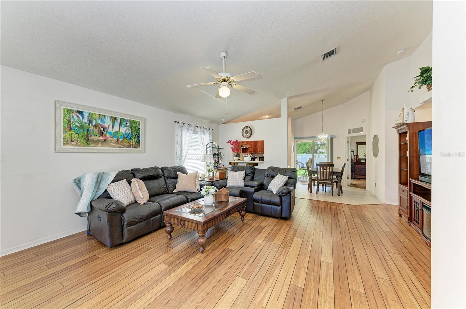 Image 3 of 29 For 658 63rd Avenue S