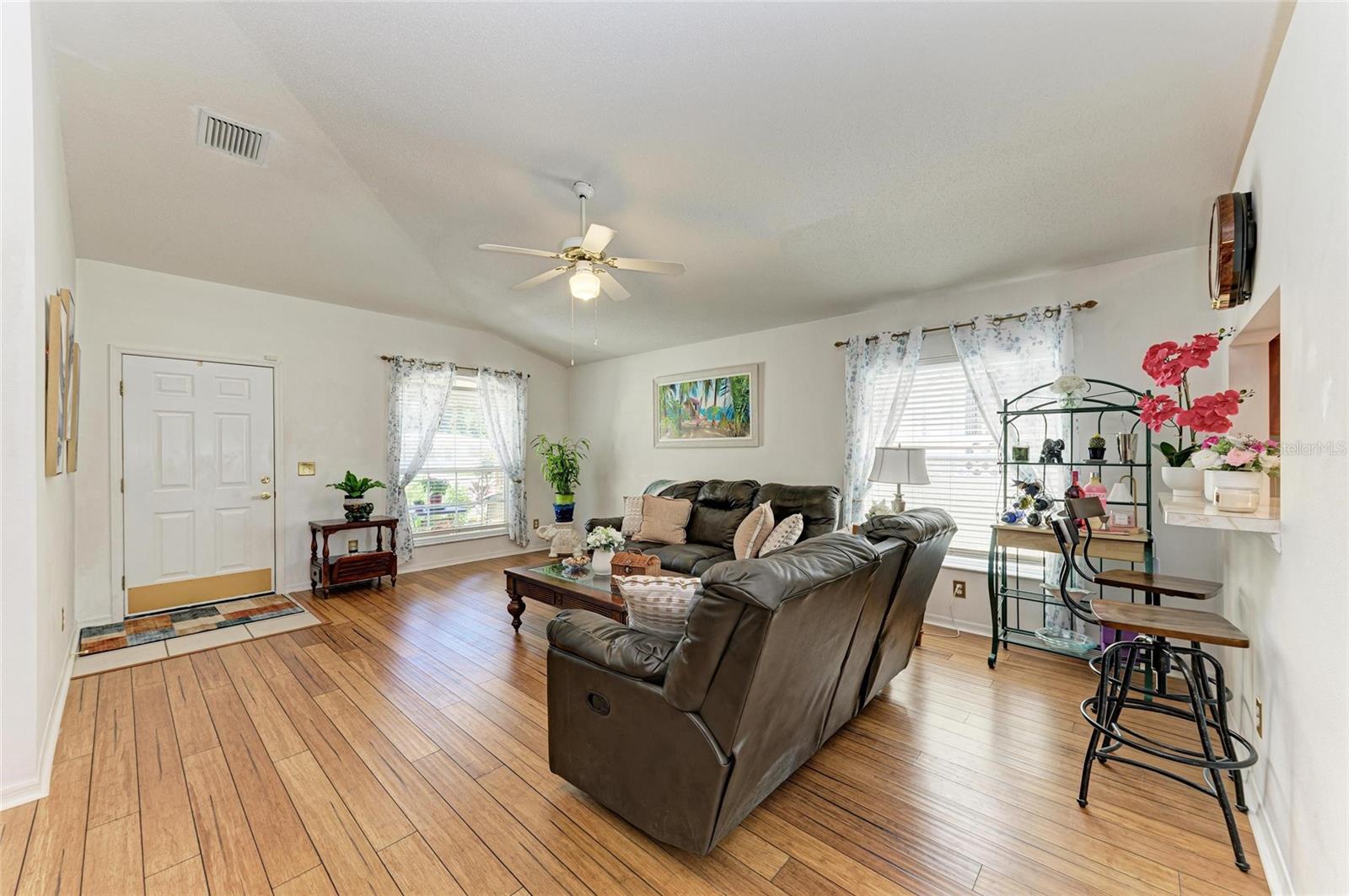Image 5 of 29 For 658 63rd Avenue S