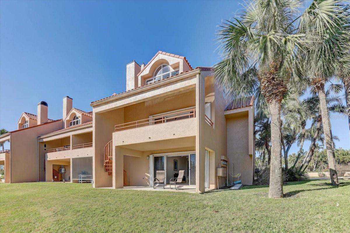 Image 38 of 52 For 1630 Royal Palm Drive S A