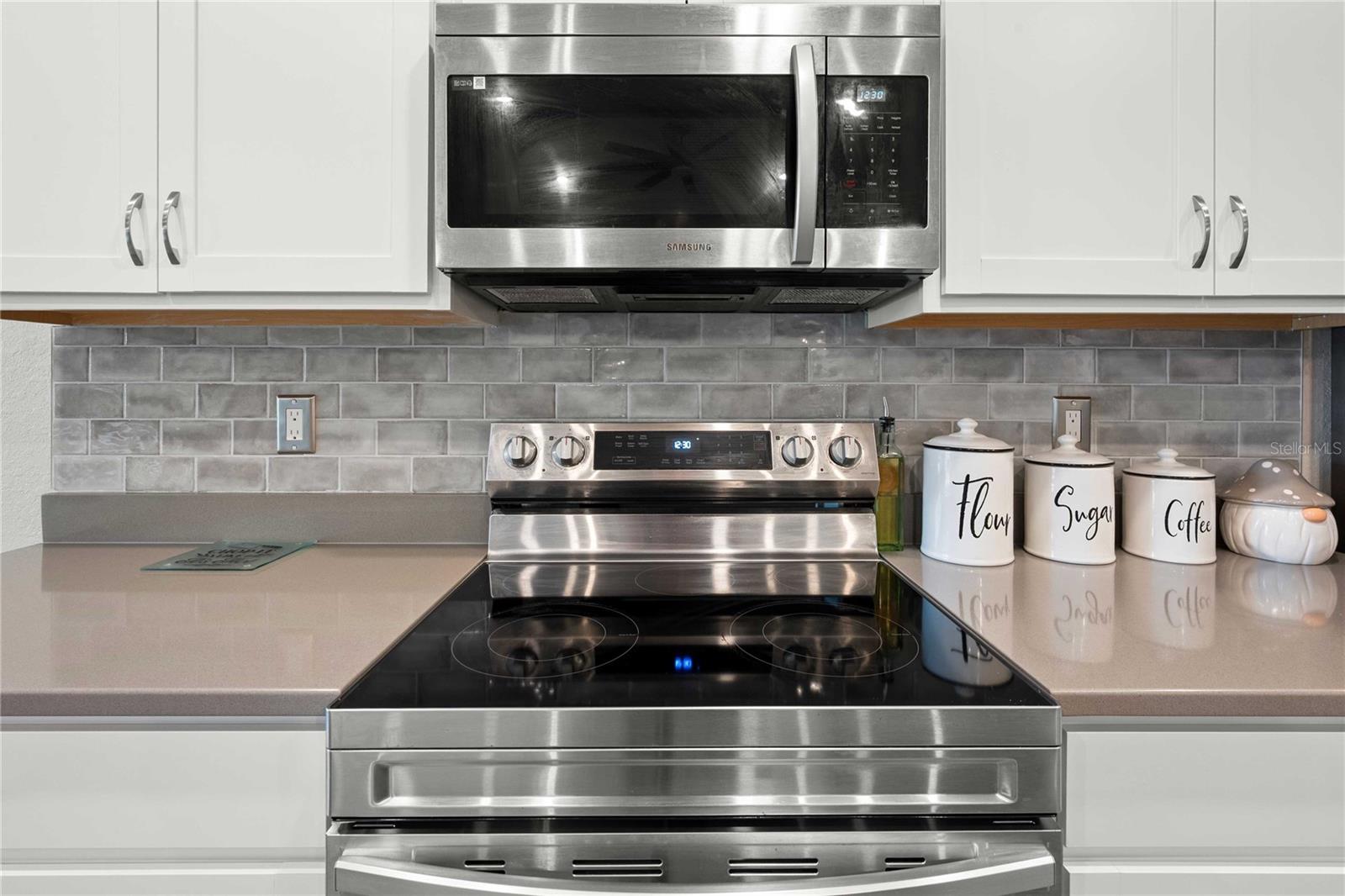 Listing photo id 10 for 35461 Crescent Creek Drive