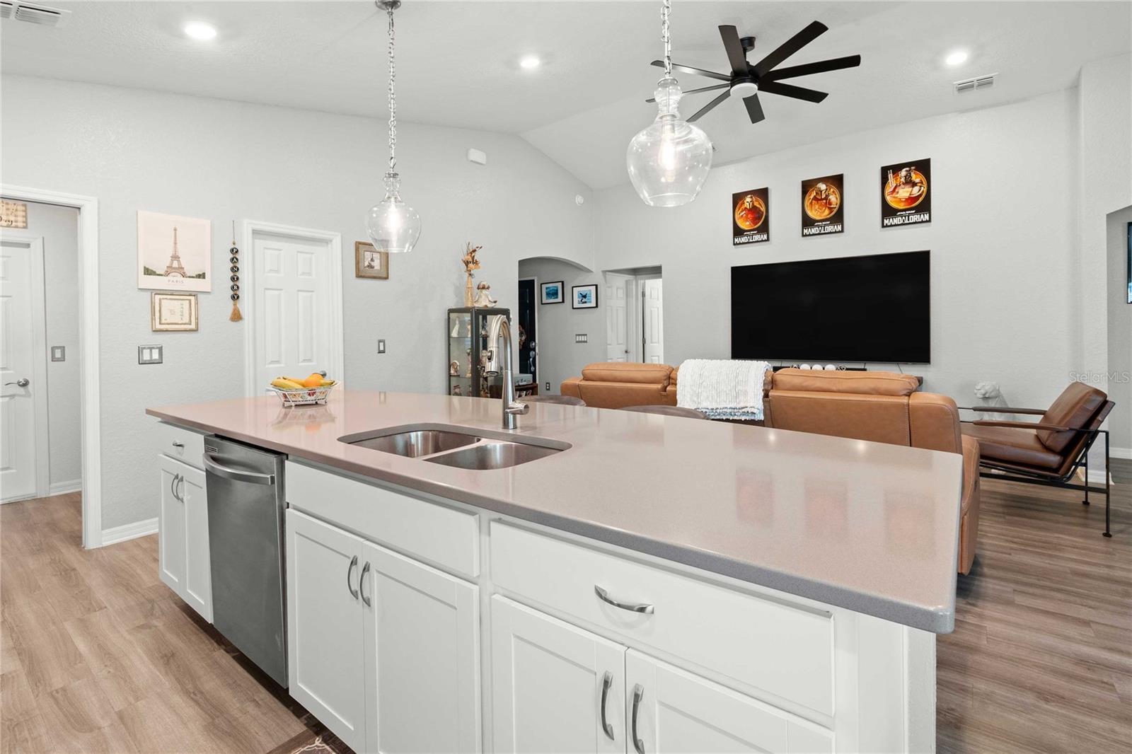 Listing photo id 13 for 35461 Crescent Creek Drive