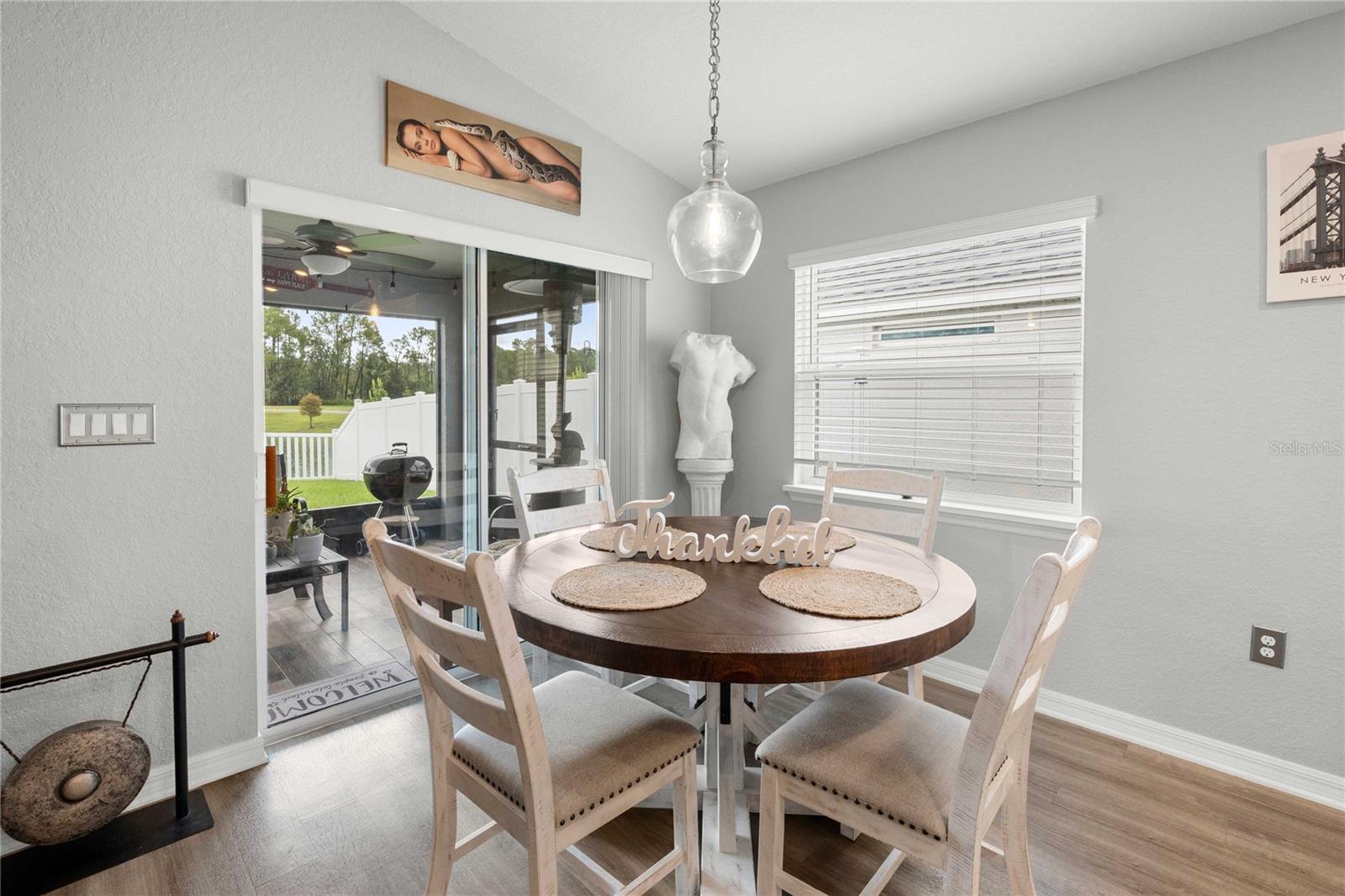 Listing photo id 16 for 35461 Crescent Creek Drive