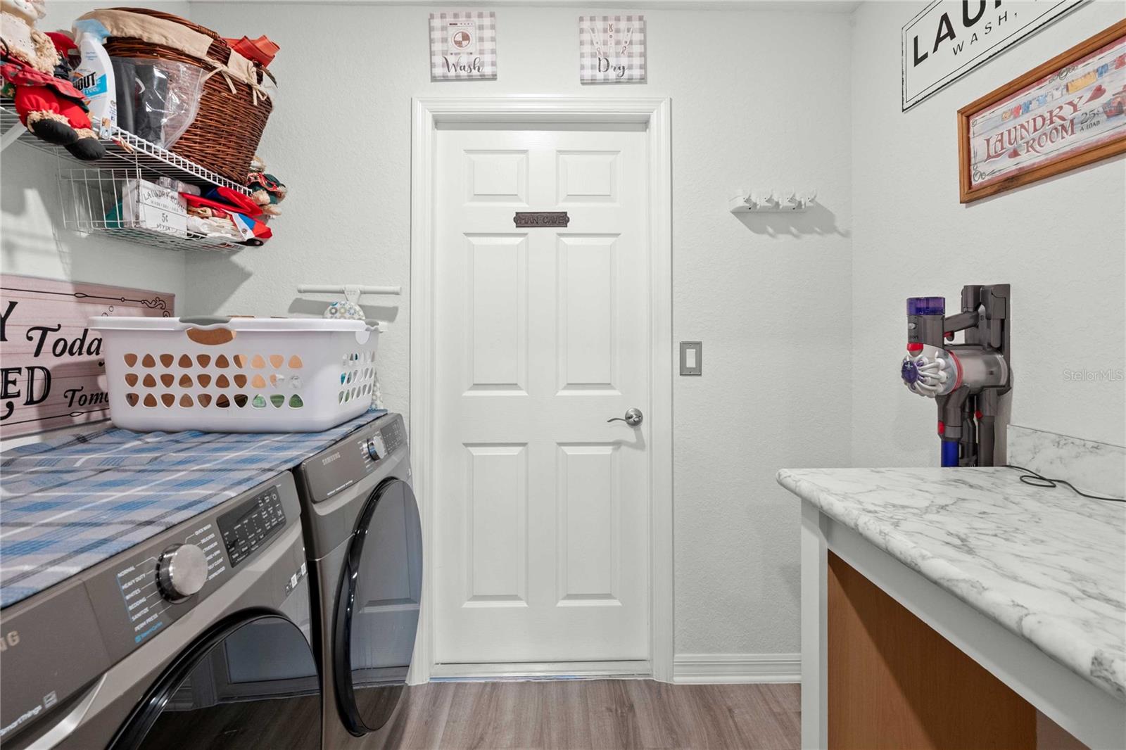 Listing photo id 32 for 35461 Crescent Creek Drive