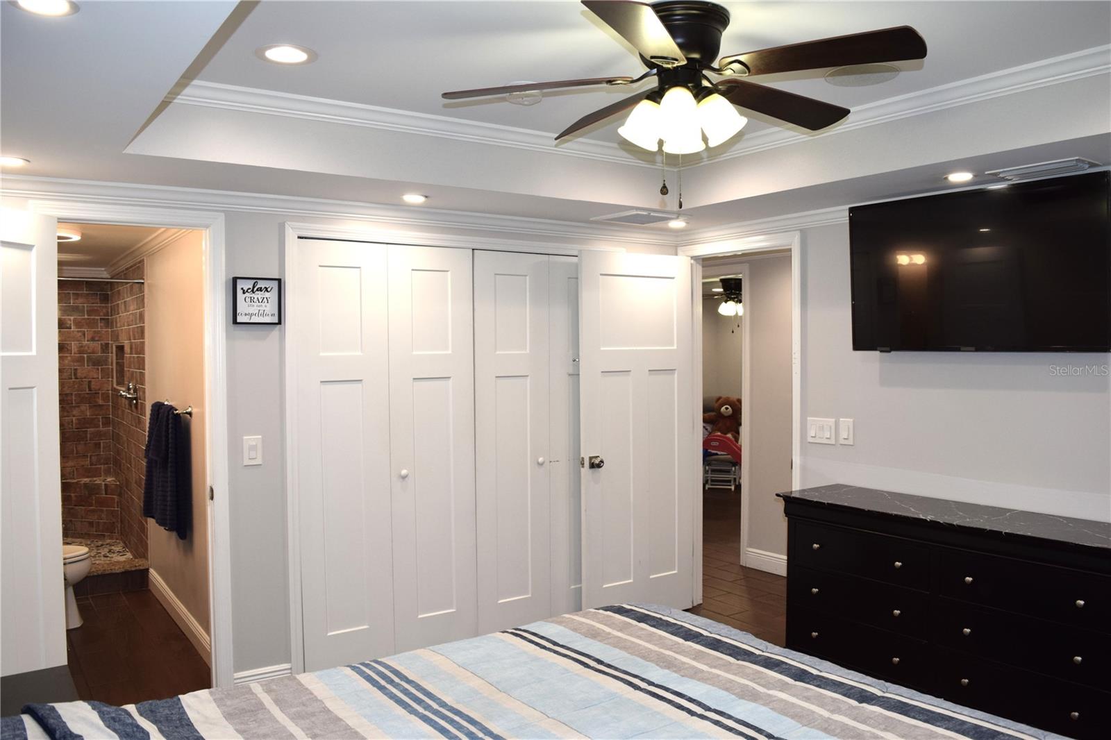 Listing photo id 22 for 12217 Victor Lane