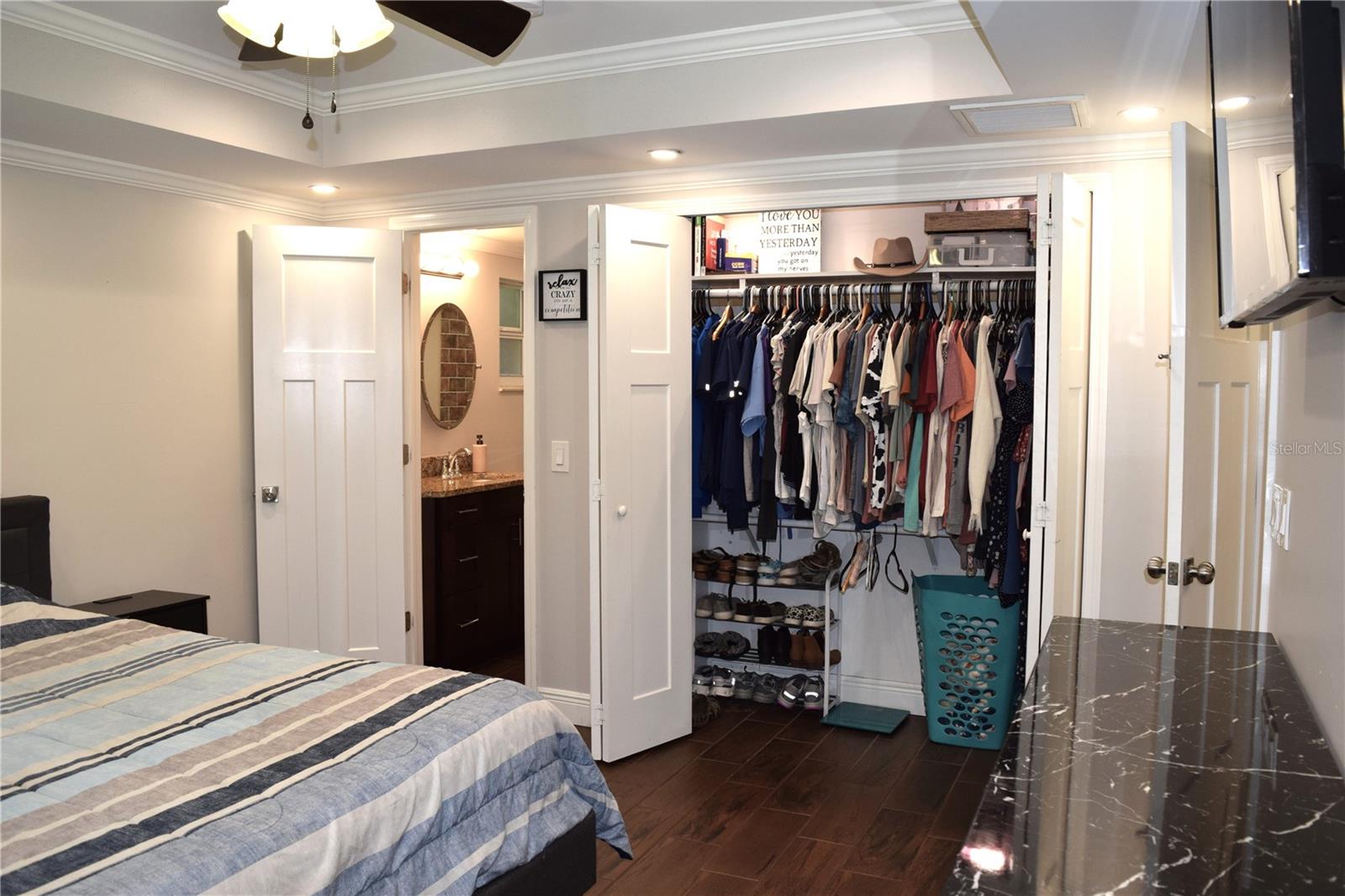 Listing photo id 23 for 12217 Victor Lane