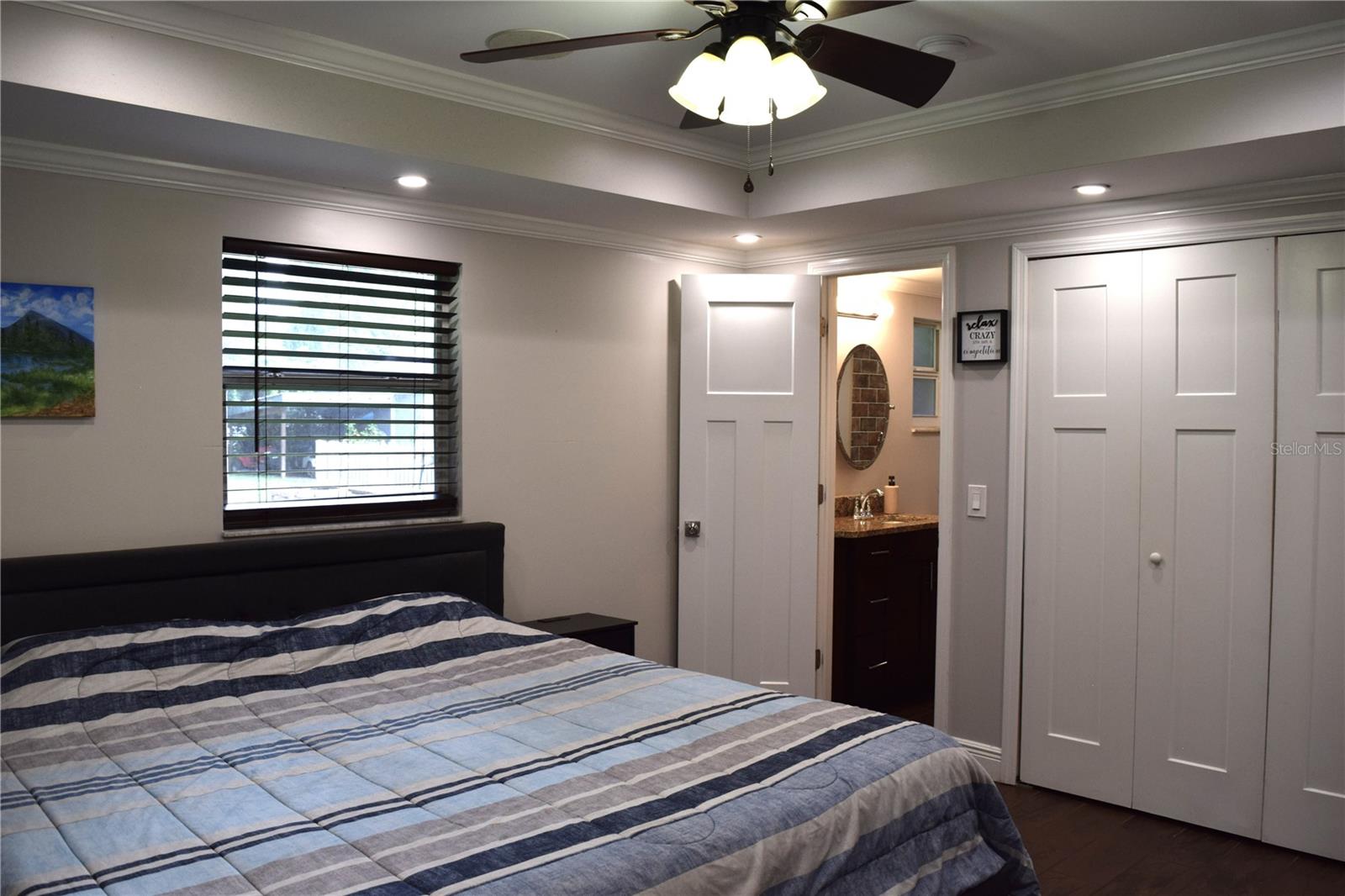 Listing photo id 26 for 12217 Victor Lane