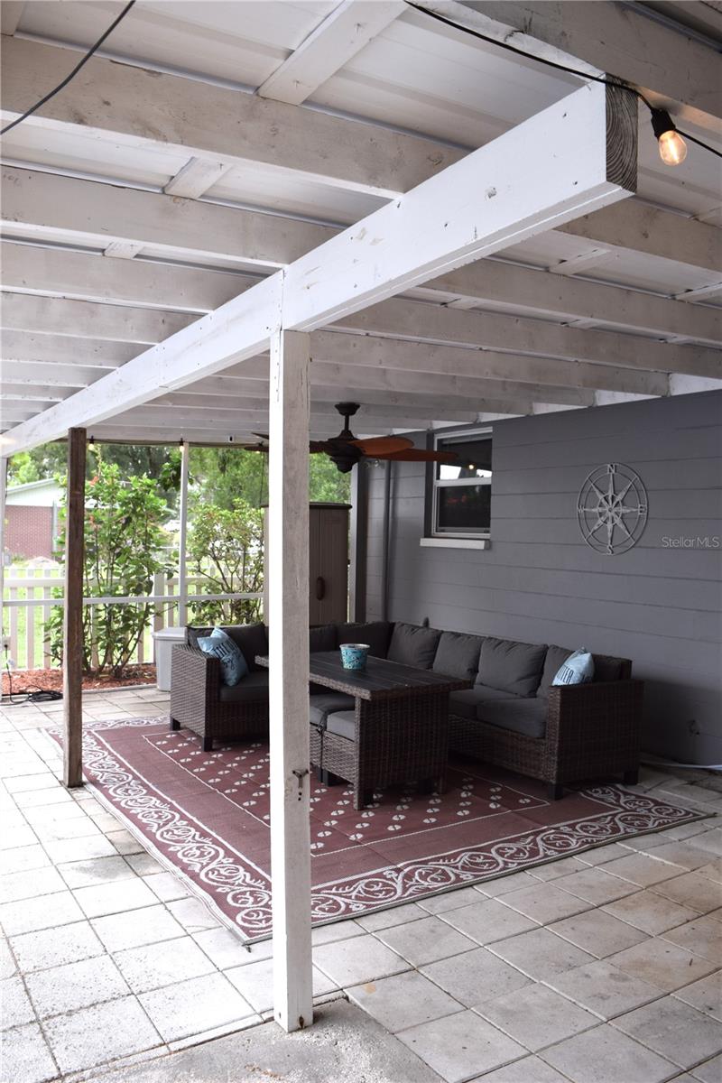 Listing photo id 35 for 12217 Victor Lane