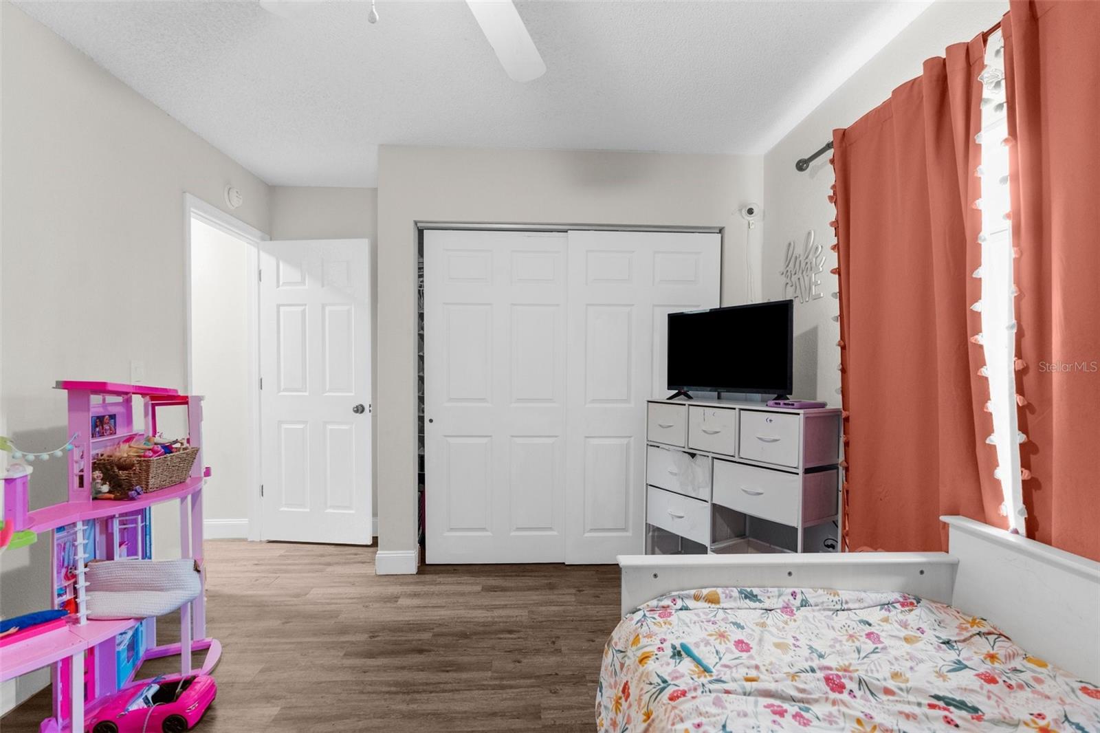 Image 22 of 26 For 4666 Kirkland Avenue
